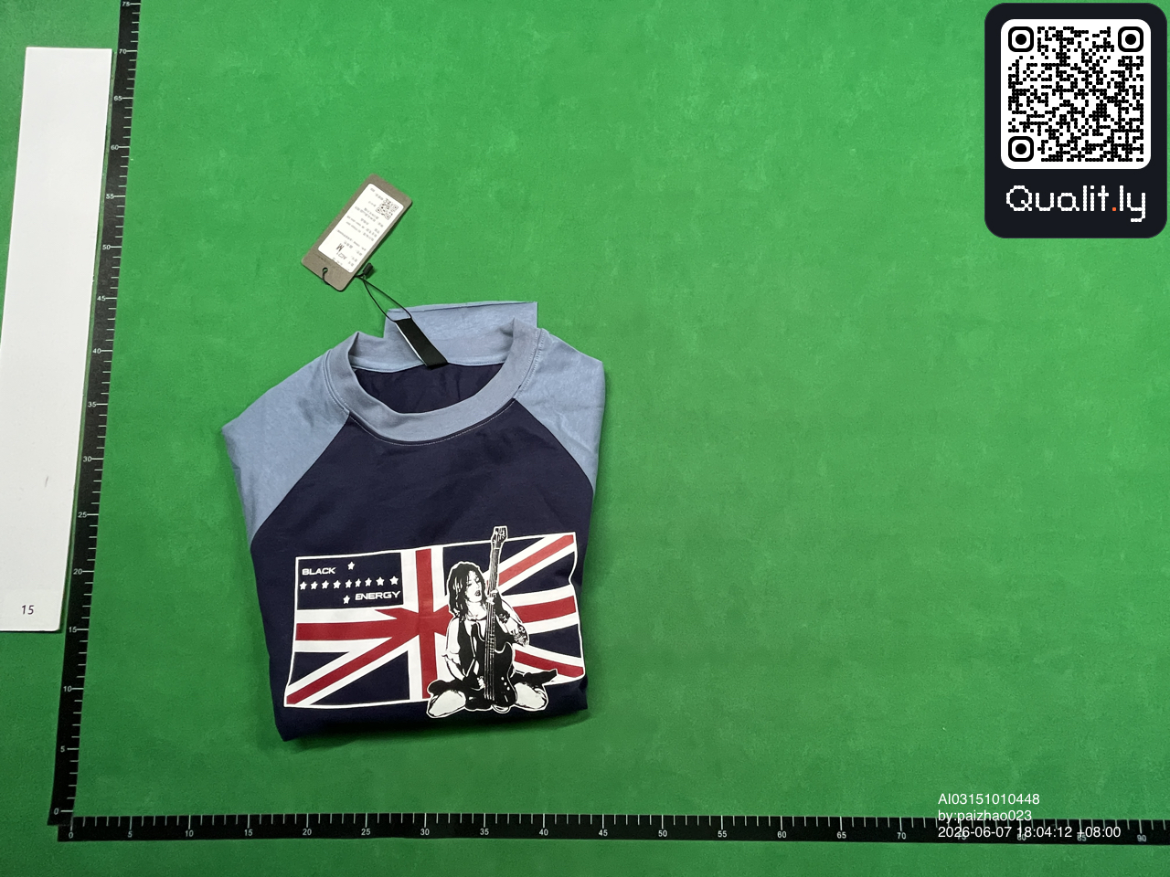 Camiseta — foto QC 1 de 4