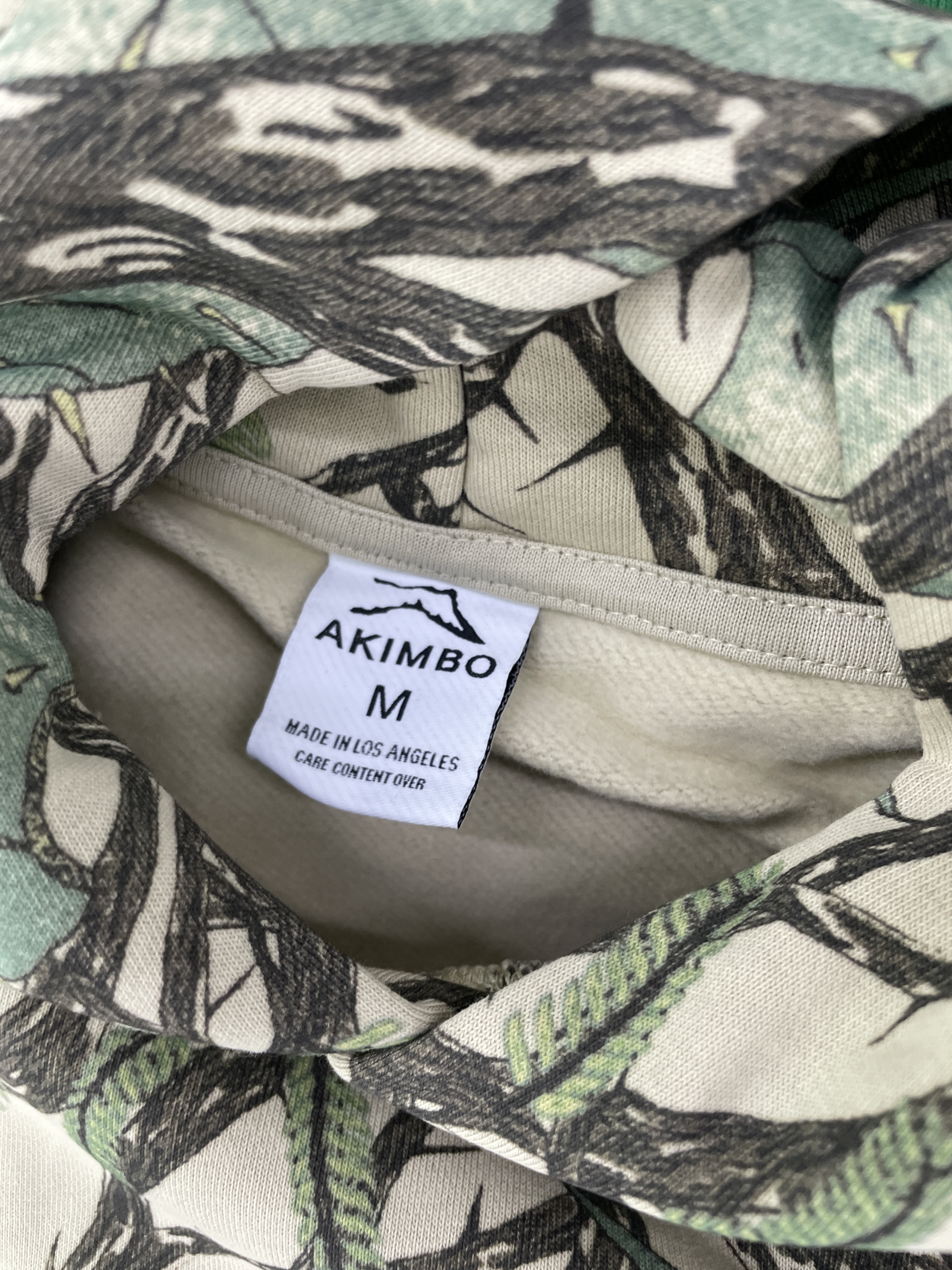 Hoodie QC photo 2 of 30