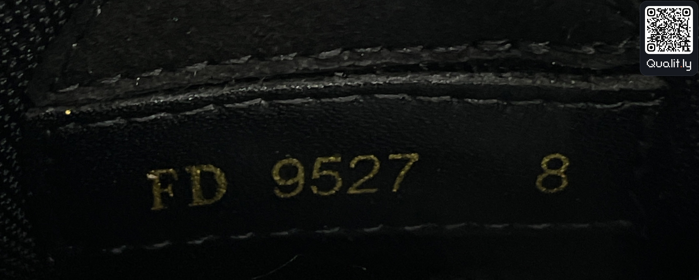 Sneakers — QC-foto 3 van 6