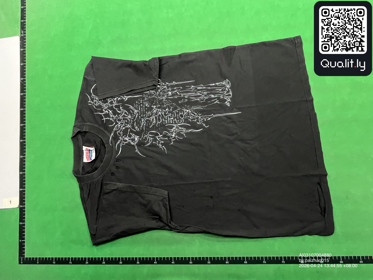 T-shirt QC photo 2 of 42