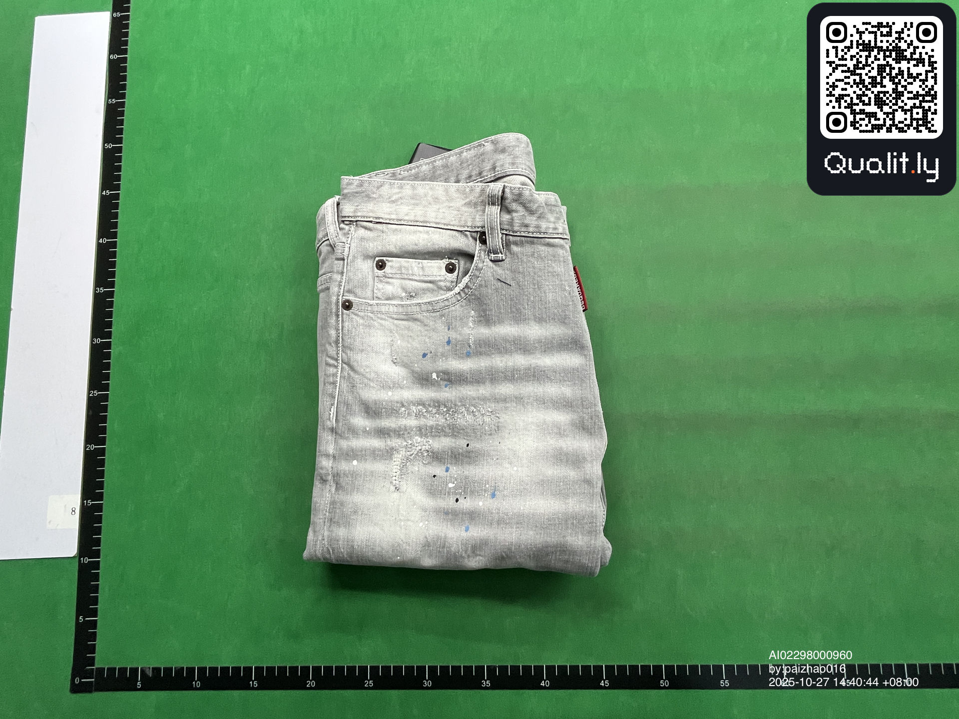 Jeans QC photo 1 of 46