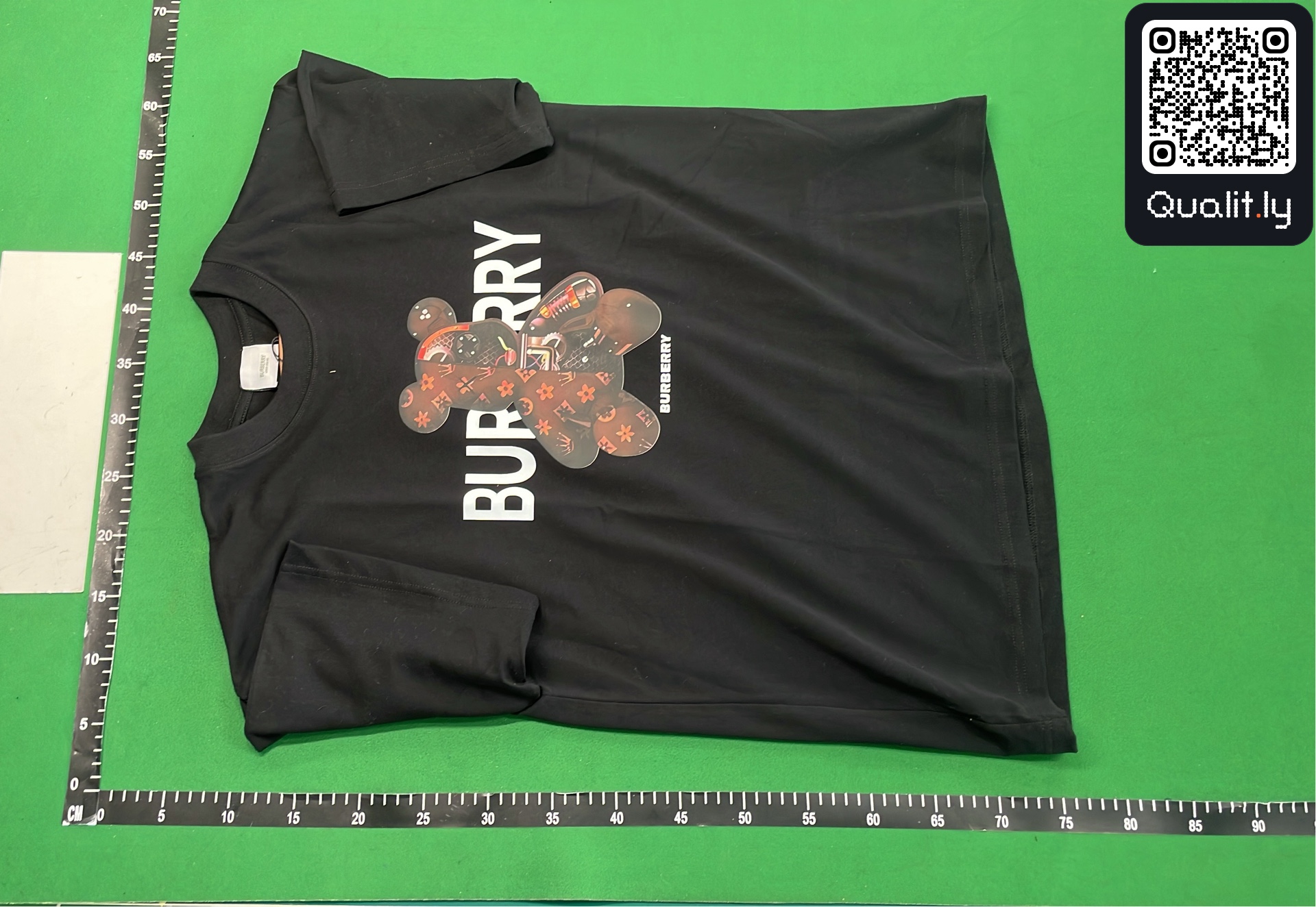 T-Shirt — QC-Foto 2 von 20