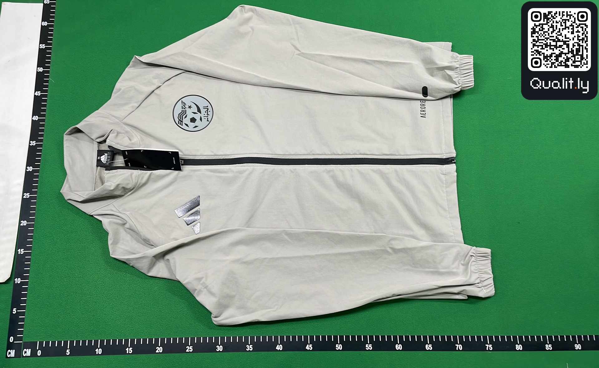 Jacket QC photo 2 of 9