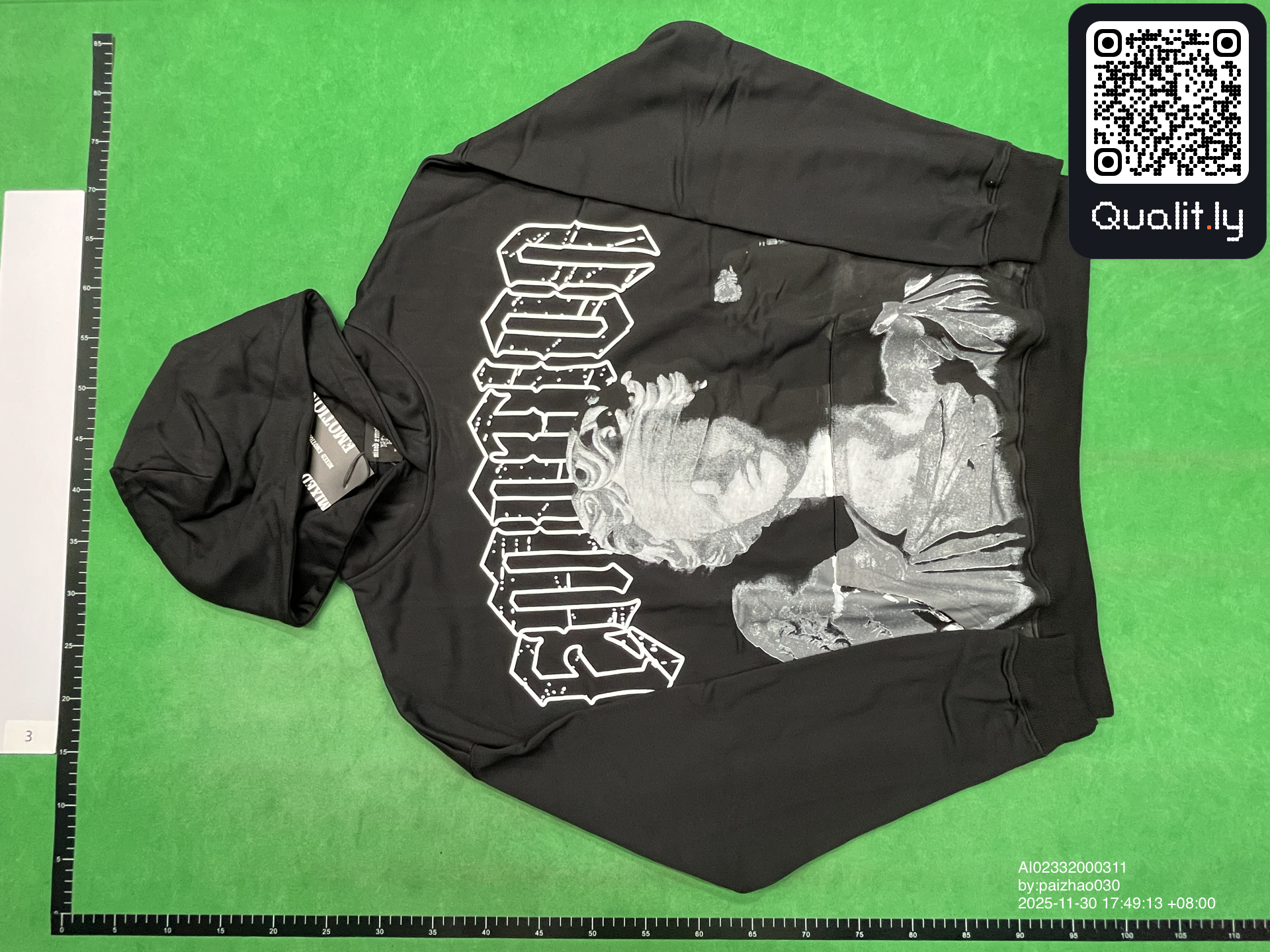 Hoodie QC photo 3 of 4