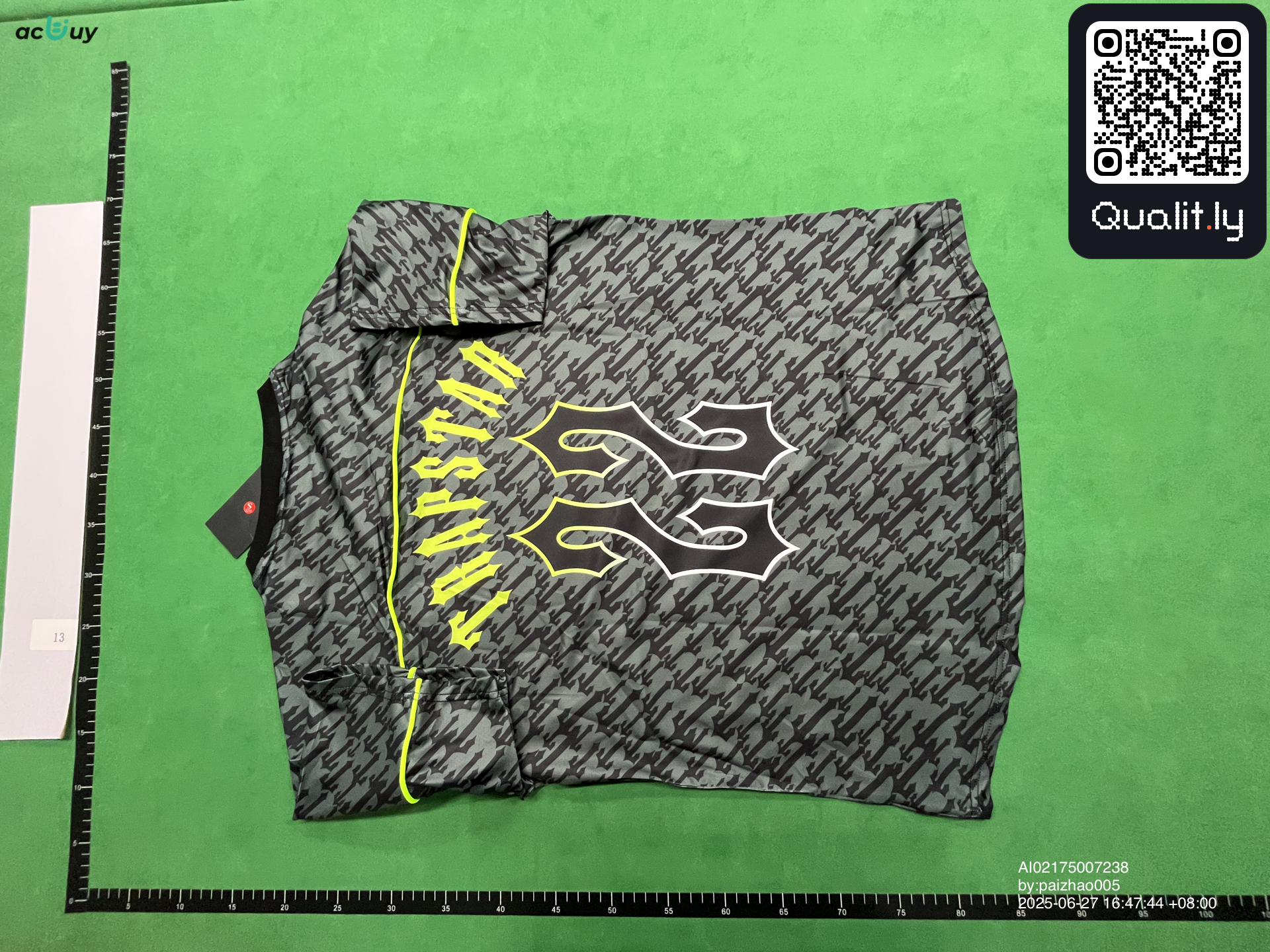 T-Shirt — QC-Foto 2 von 26