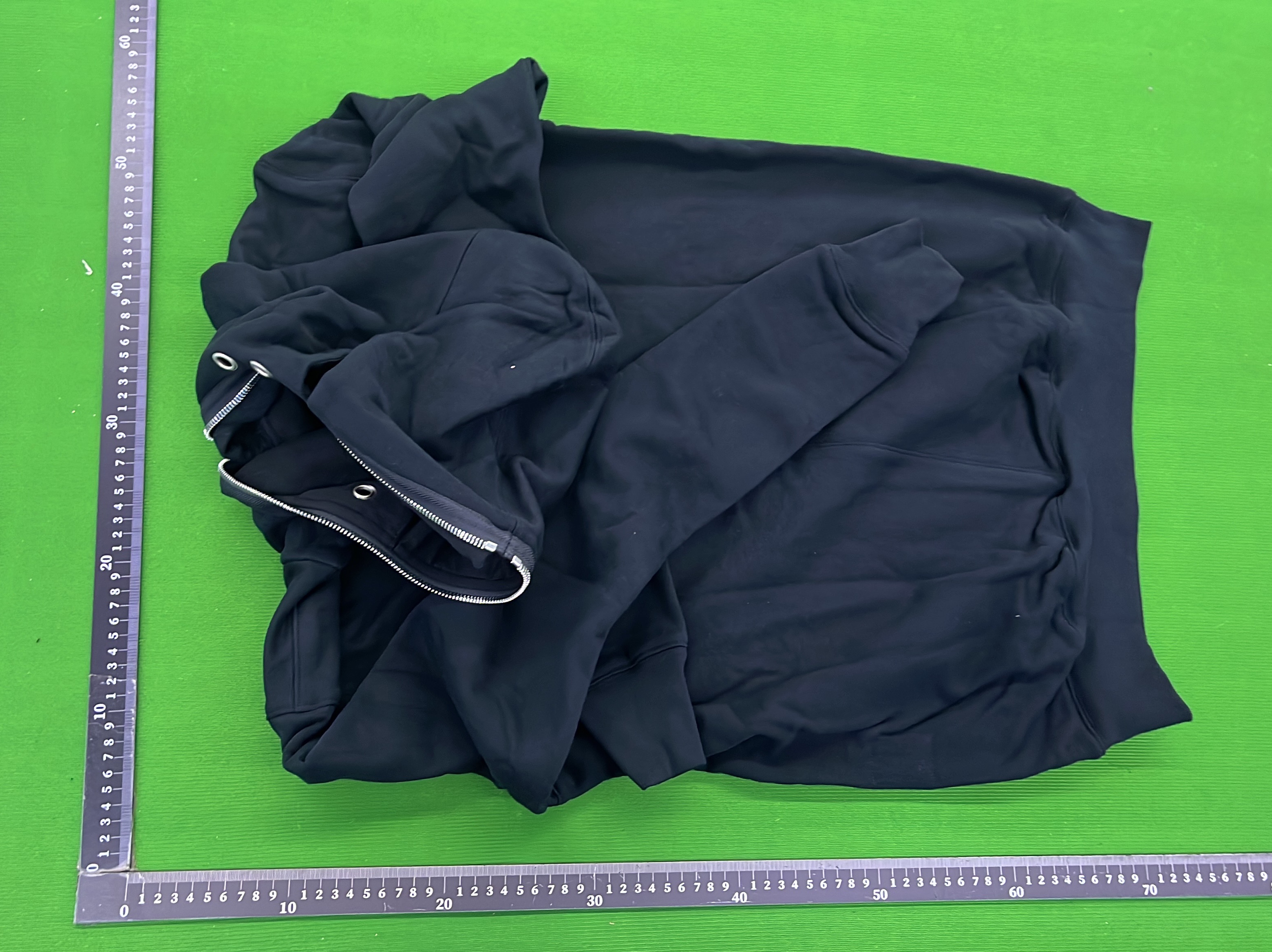 Sweatshirt QC photo 3 of 24