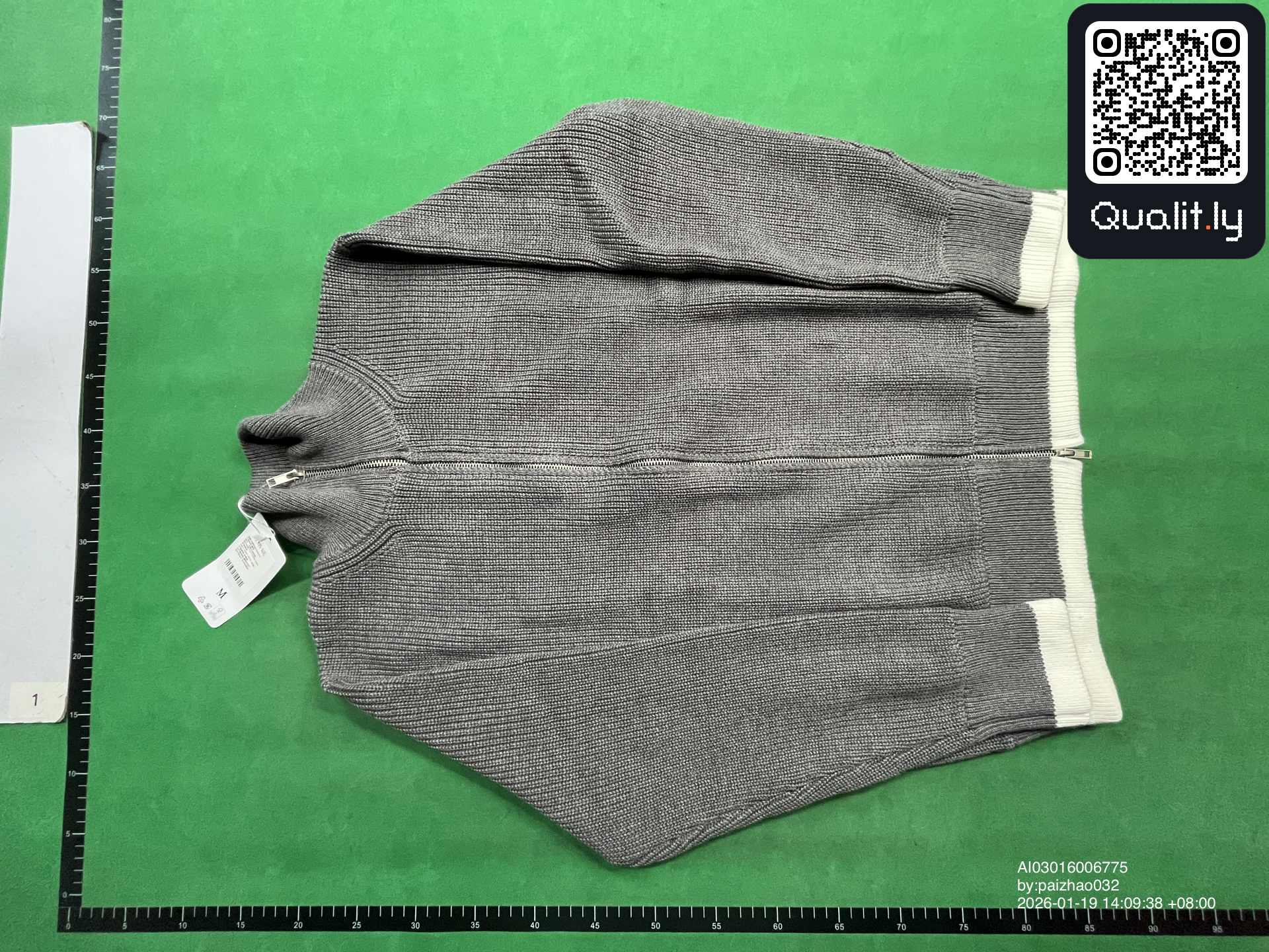 毛衣 QC 照片 3 / 8