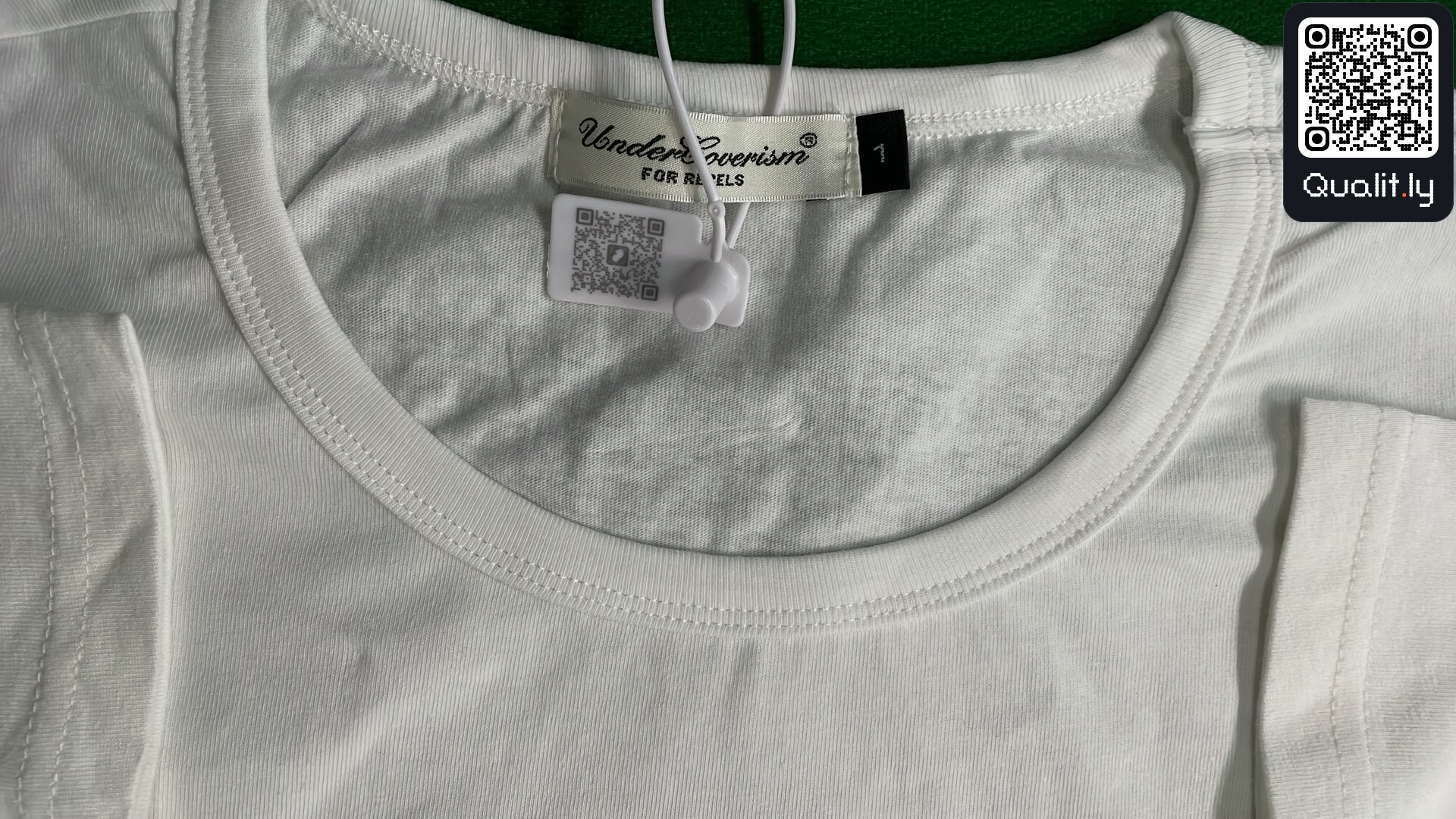 T-shirt — photo QC 1 sur 18