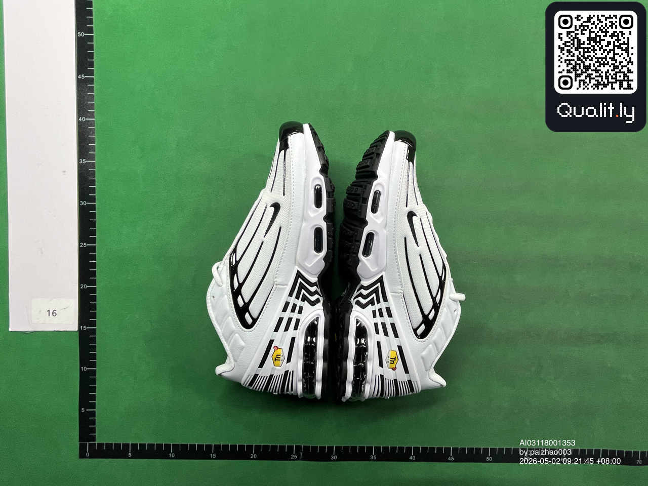 Sneaker — QC-Foto 2 von 40