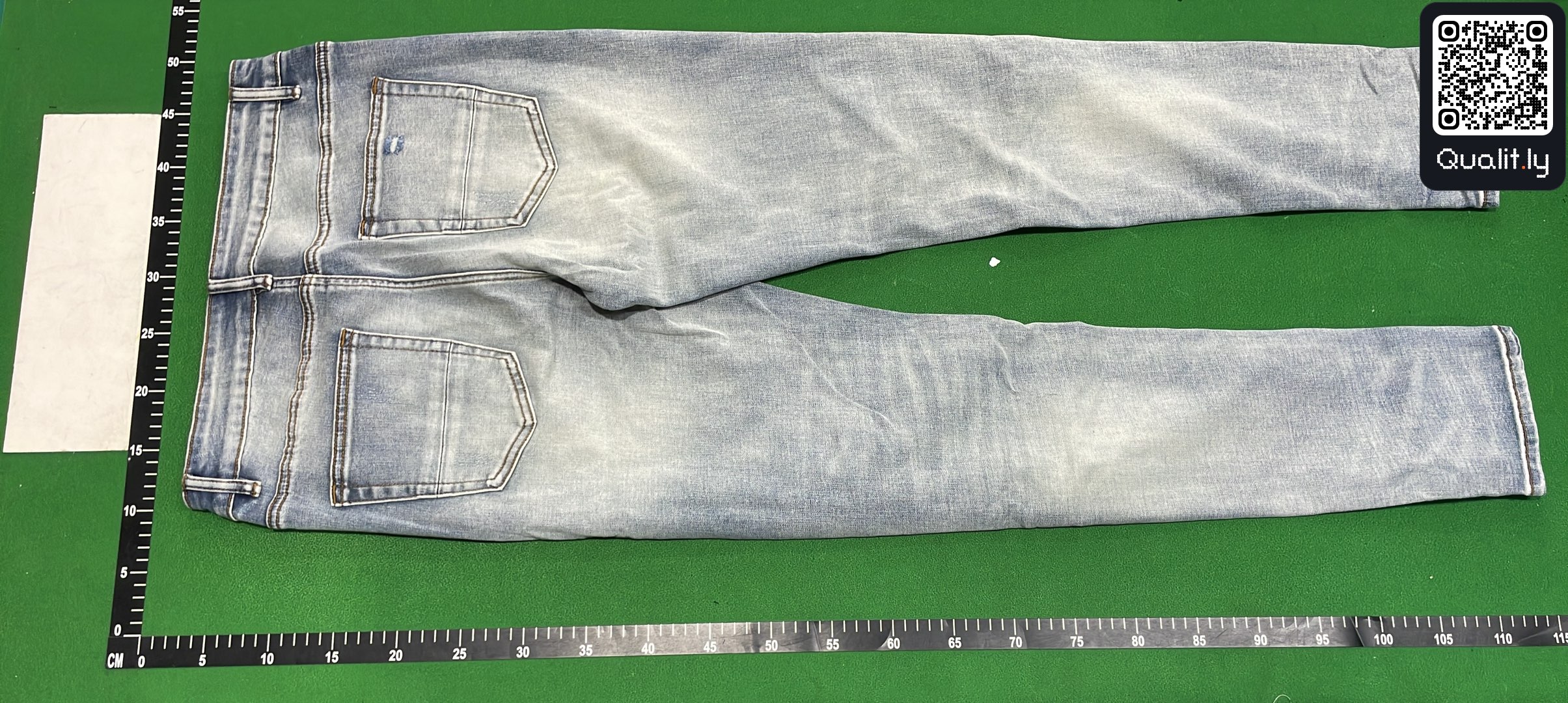 Jeansy — zdjęcie QC 3 z 16