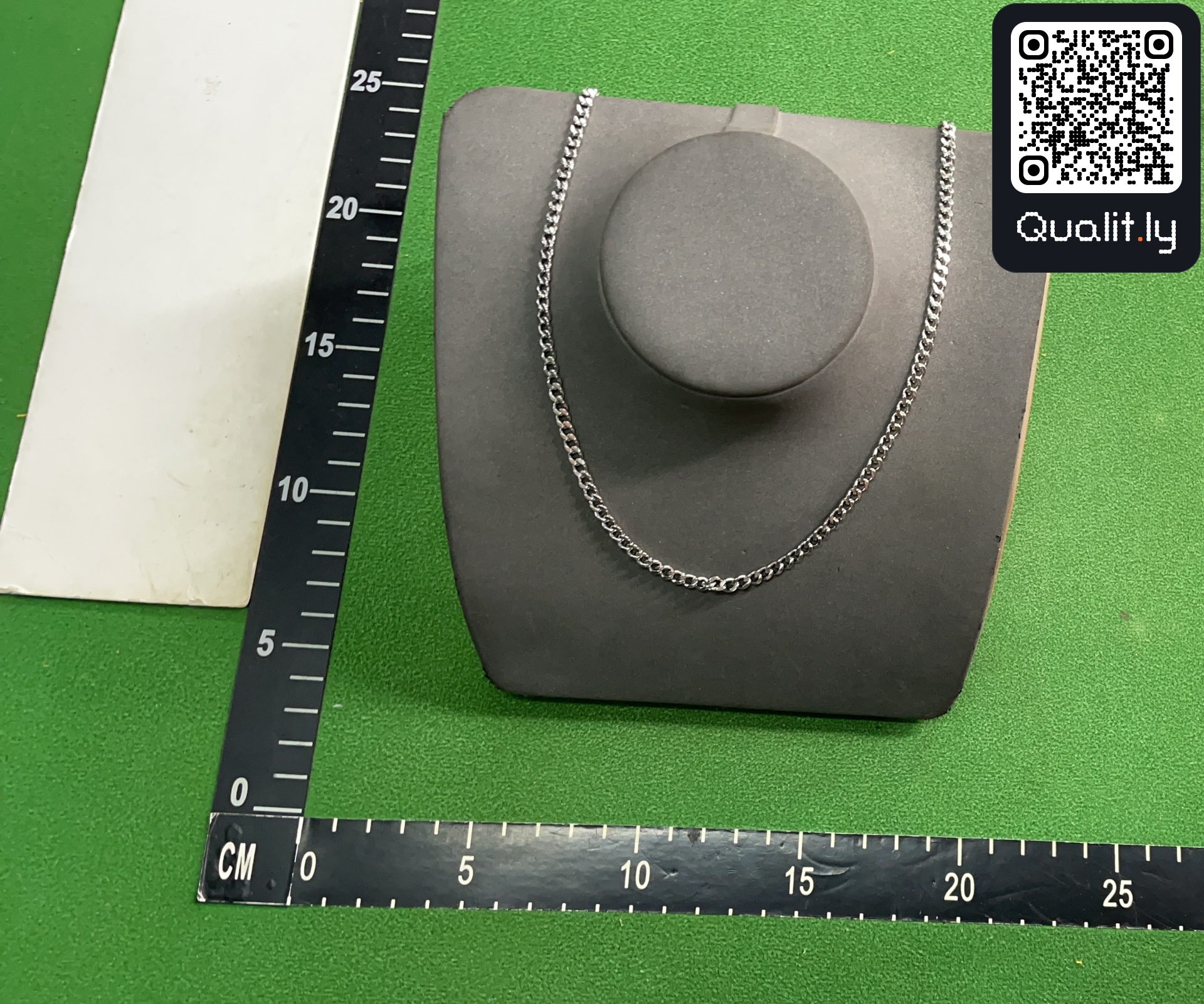 Gioiello — foto QC 1 di 3