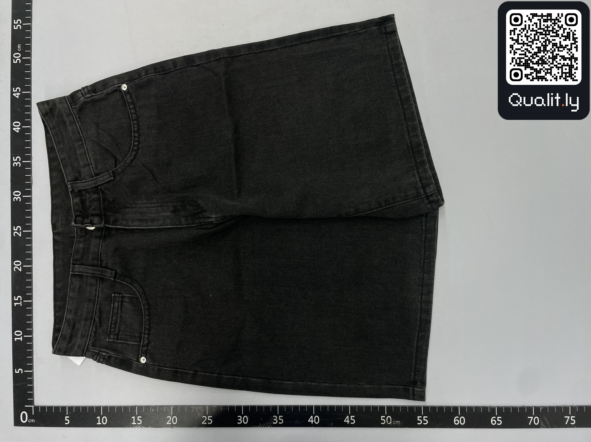 Jeans — QC-foto 3 av 221