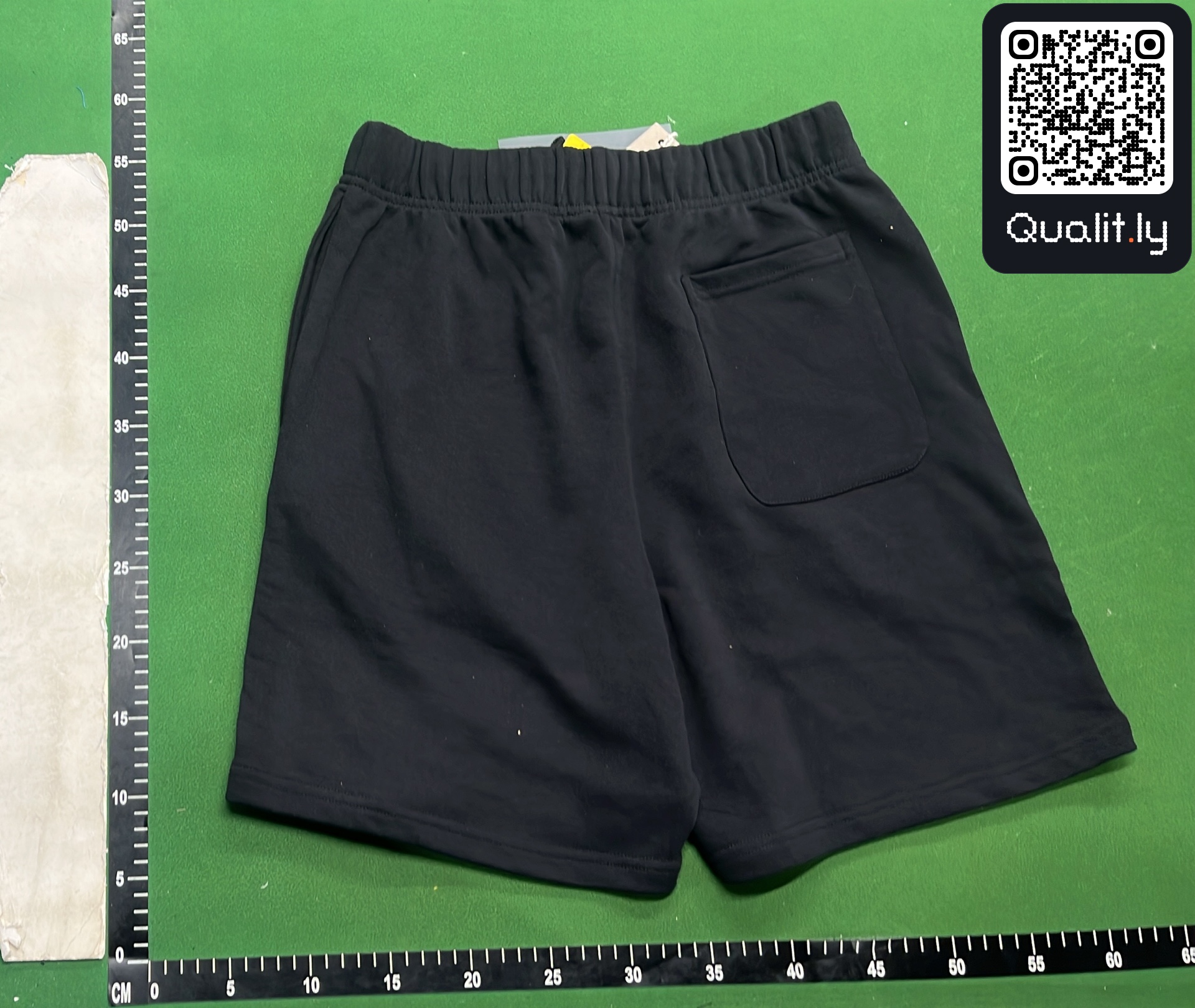 Shorts — QC-foto 3 av 12