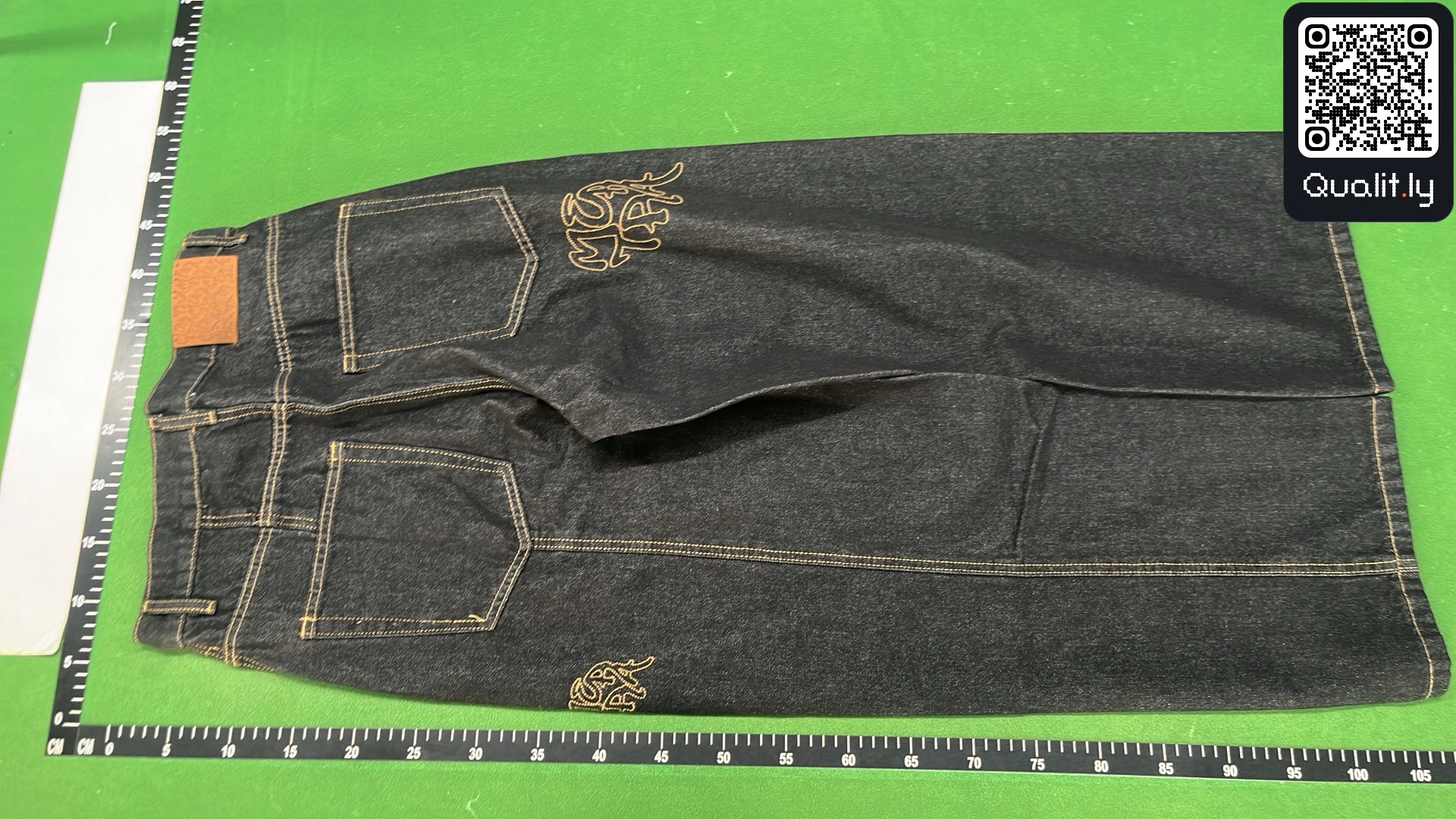 Jeansy — zdjęcie QC 3 z 4