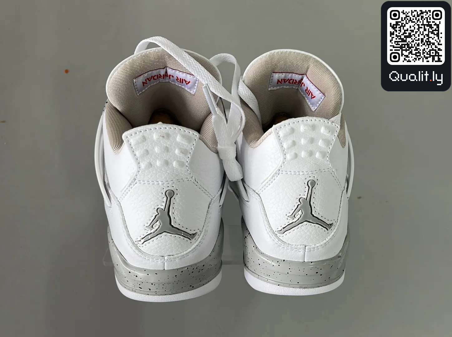 Foto QC 3 di 24