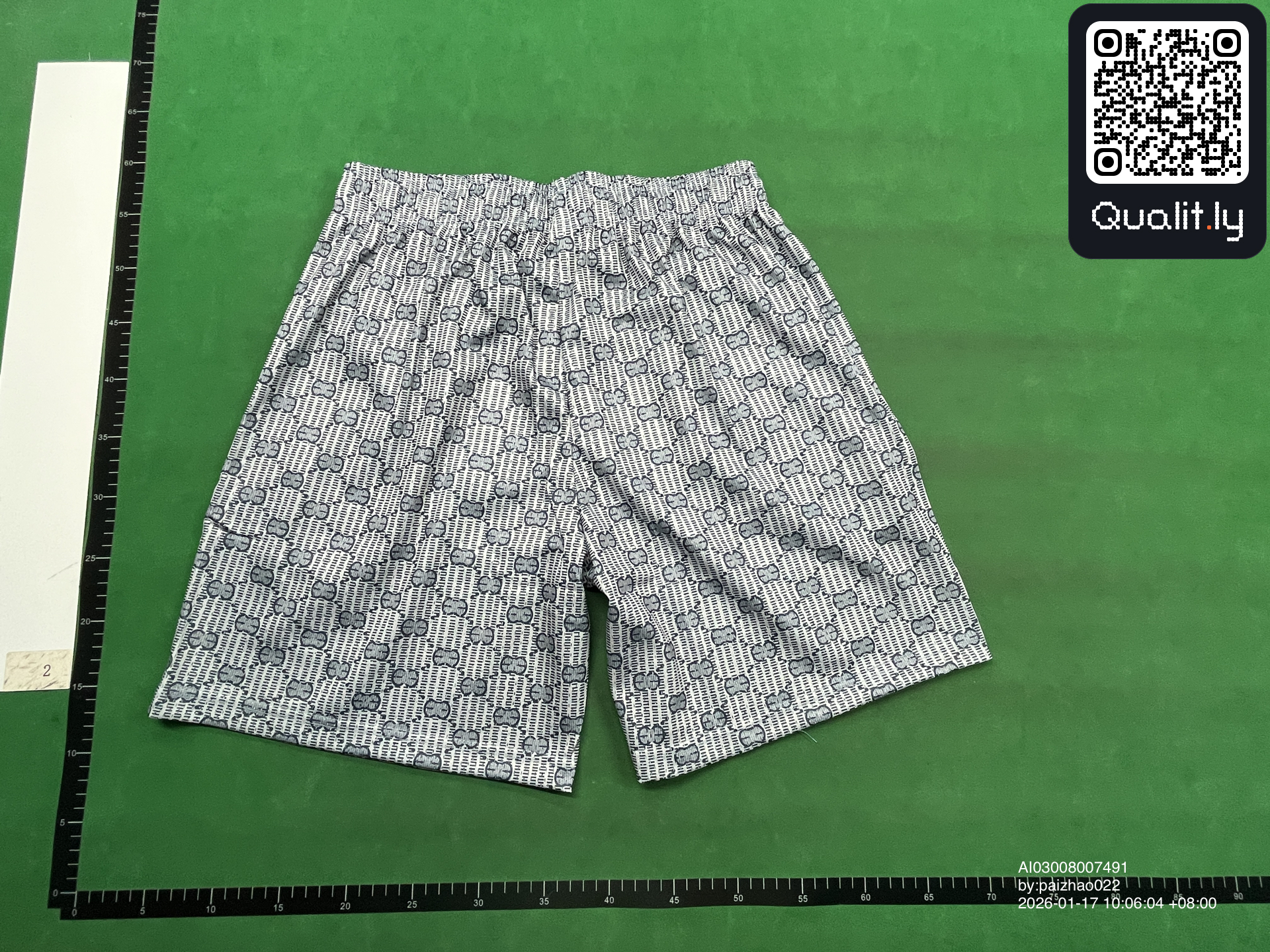 短裤 QC 照片 2 / 24