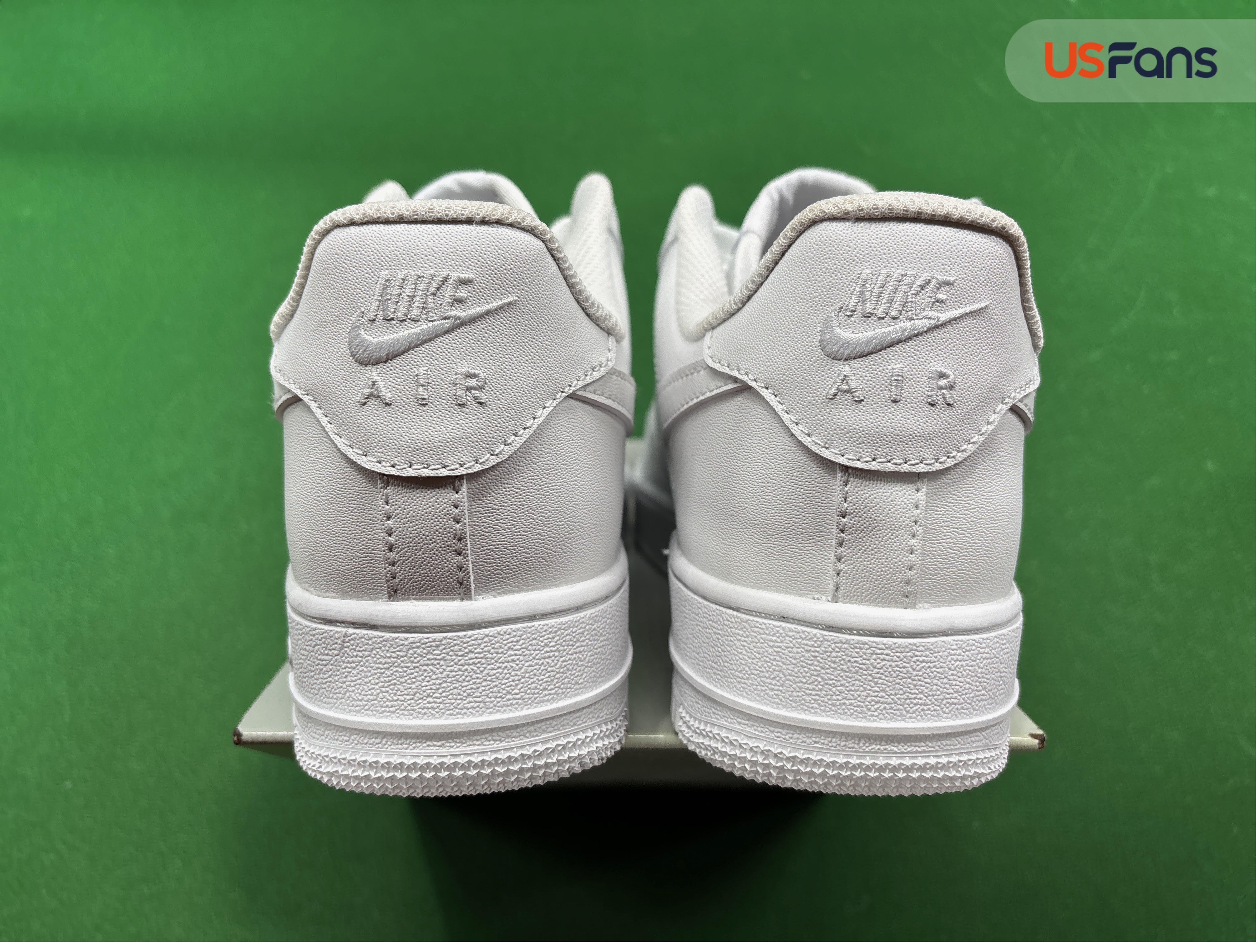 Sneakers QC photo 3 of 36