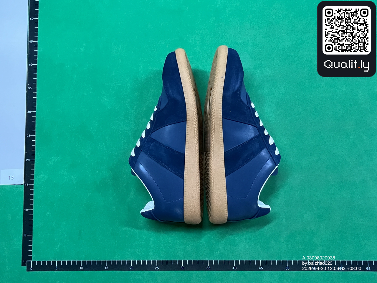 Sneakers QC photo 3 of 100