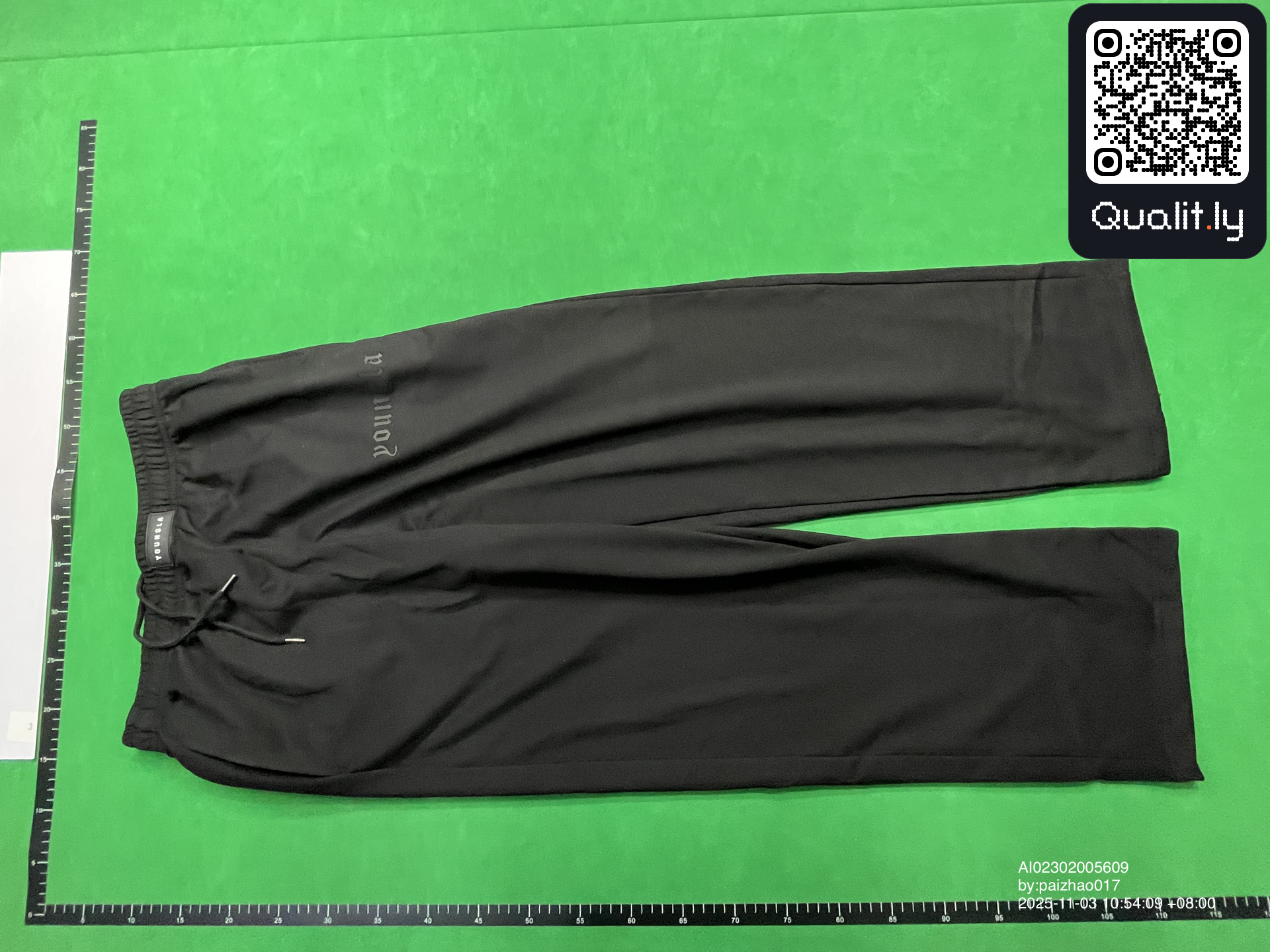 Pantalon — photo QC 3 sur 4