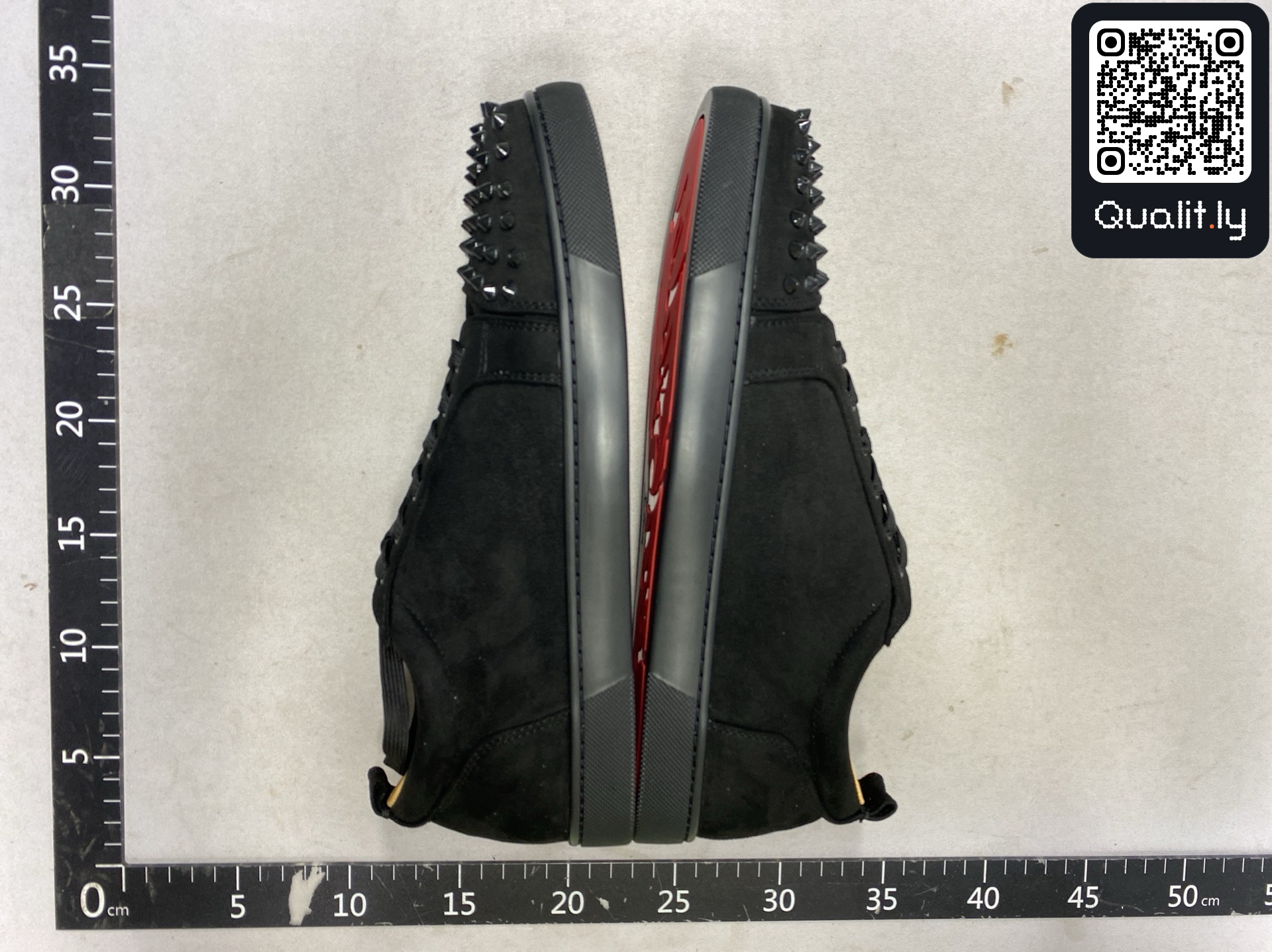 Sneakers — QC-foto 3 av 142