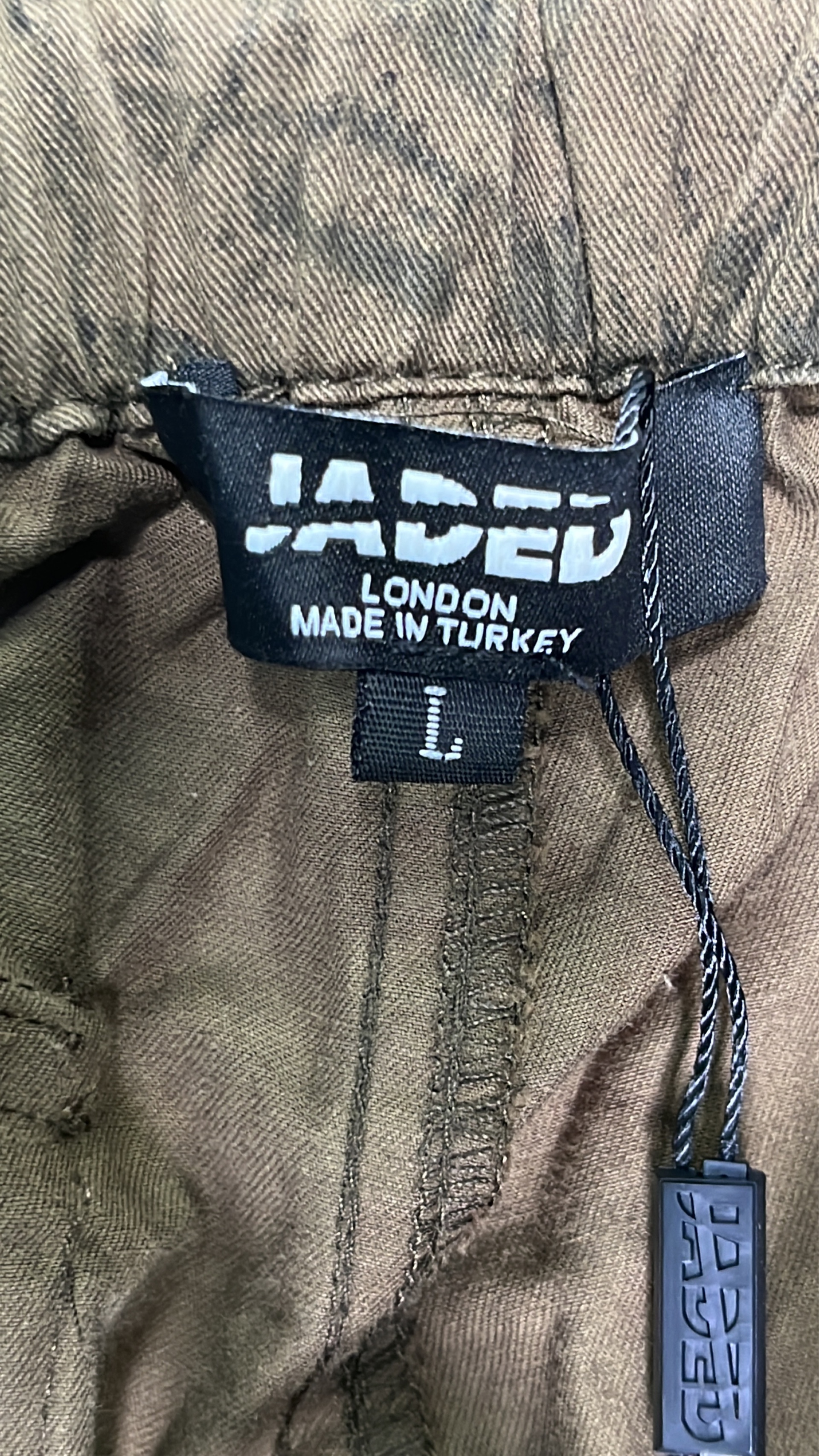 Pantalon — photo QC 1 sur 8