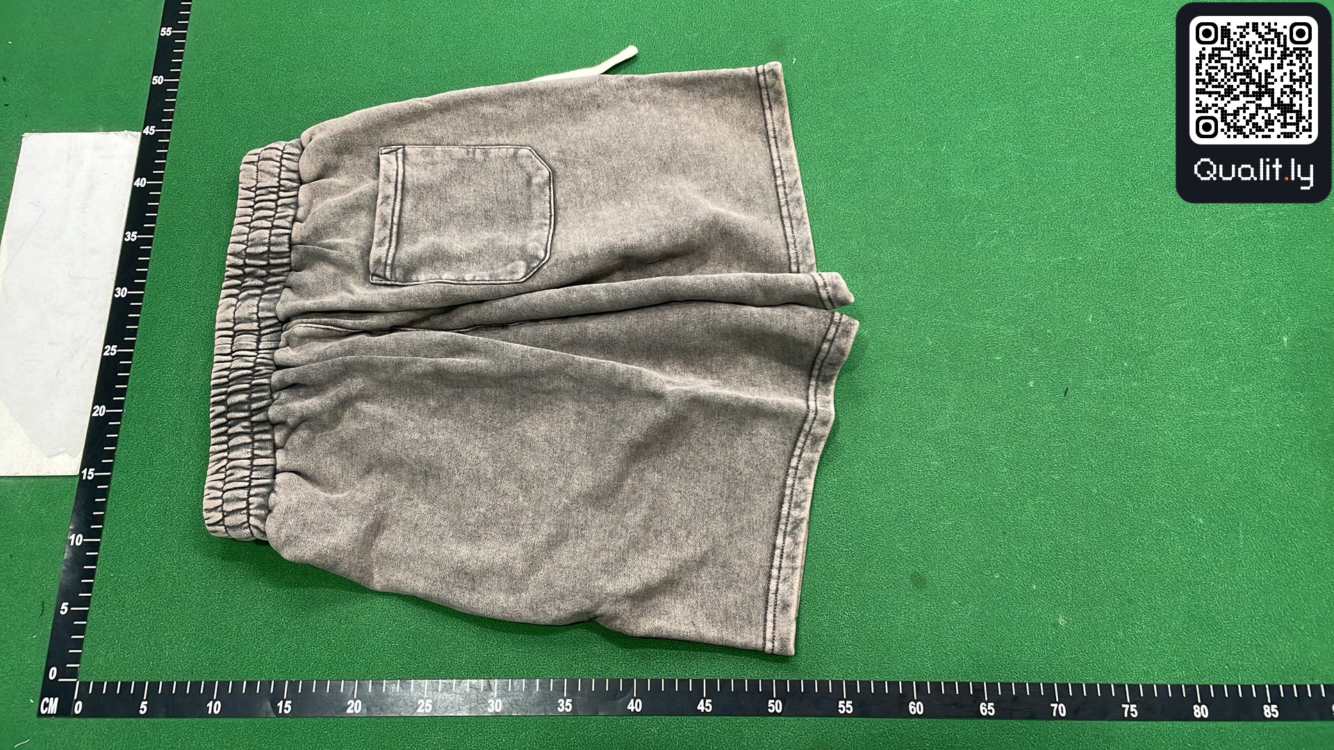 T-Shirt — QC-Foto 3 von 4