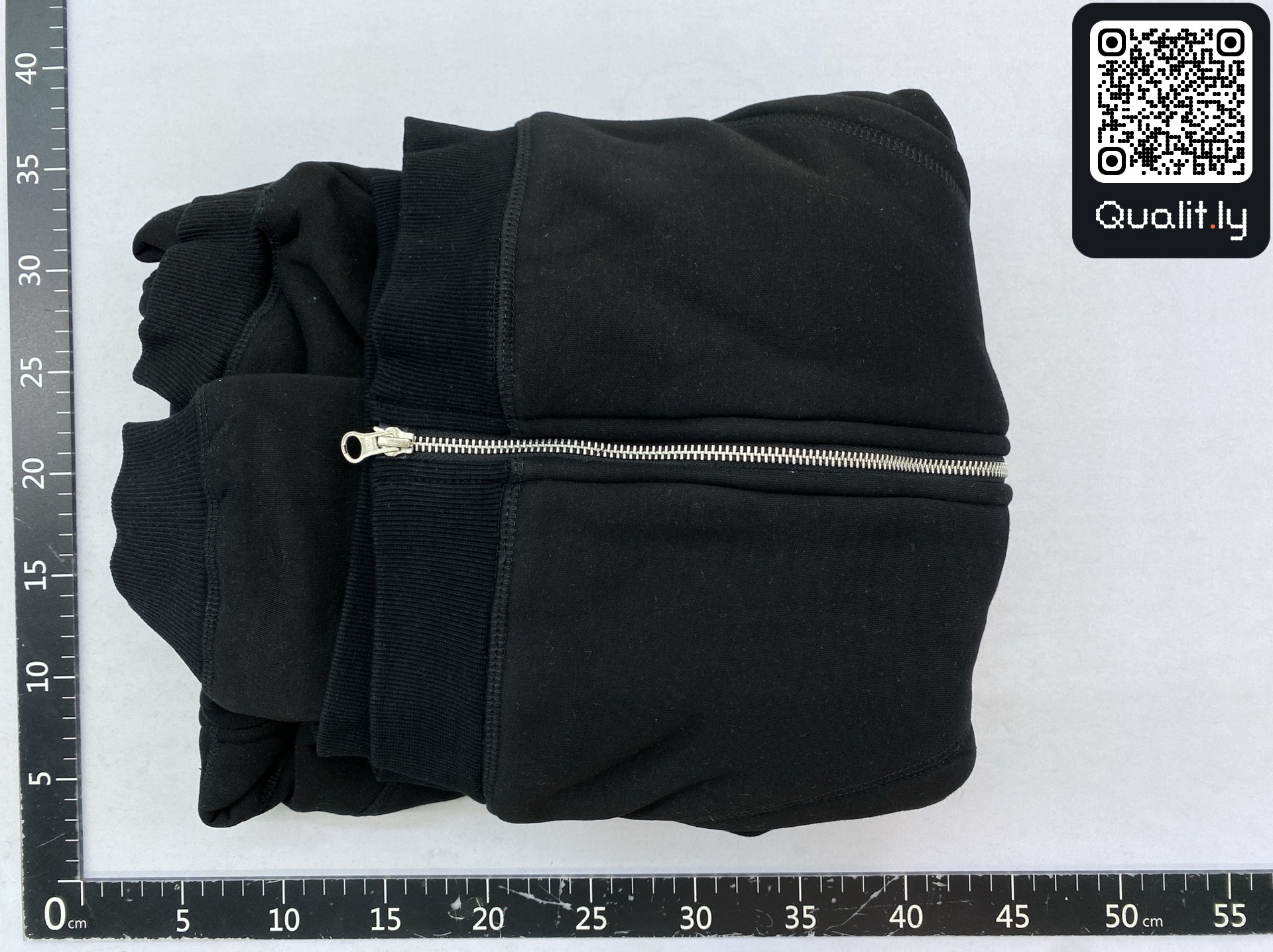 Sweat à capuche — photo QC 1 sur 42