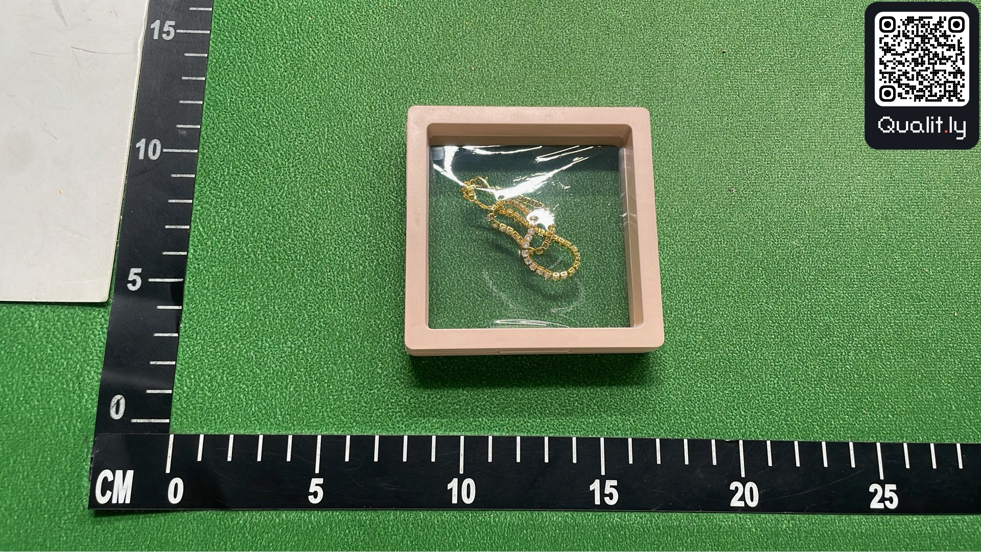 Gioiello — foto QC 1 di 3
