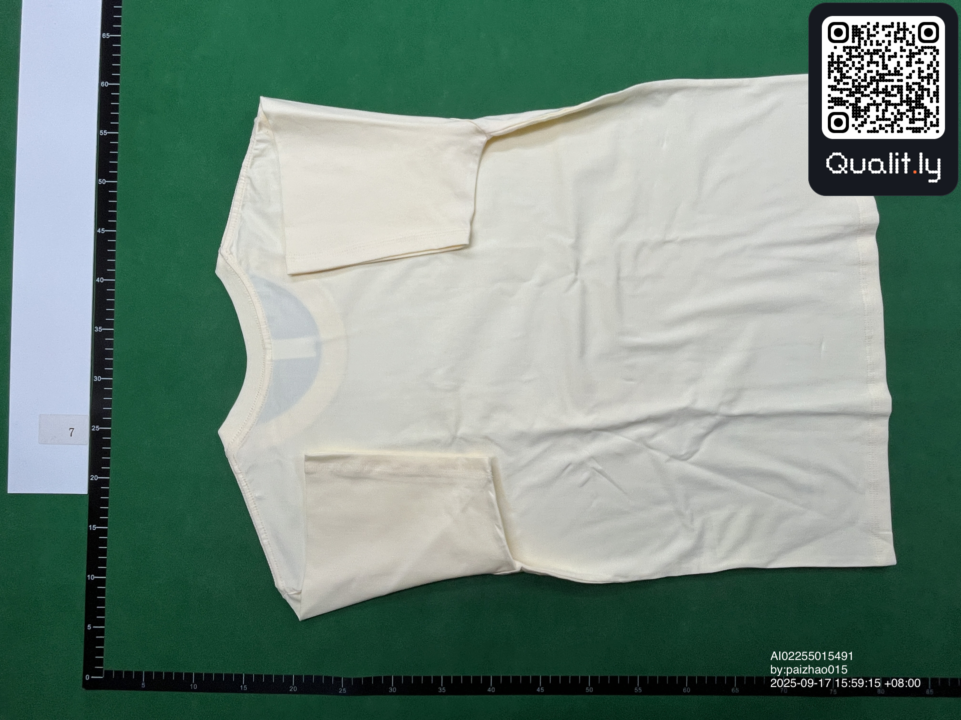 T-Shirt — QC-Foto 2 von 8