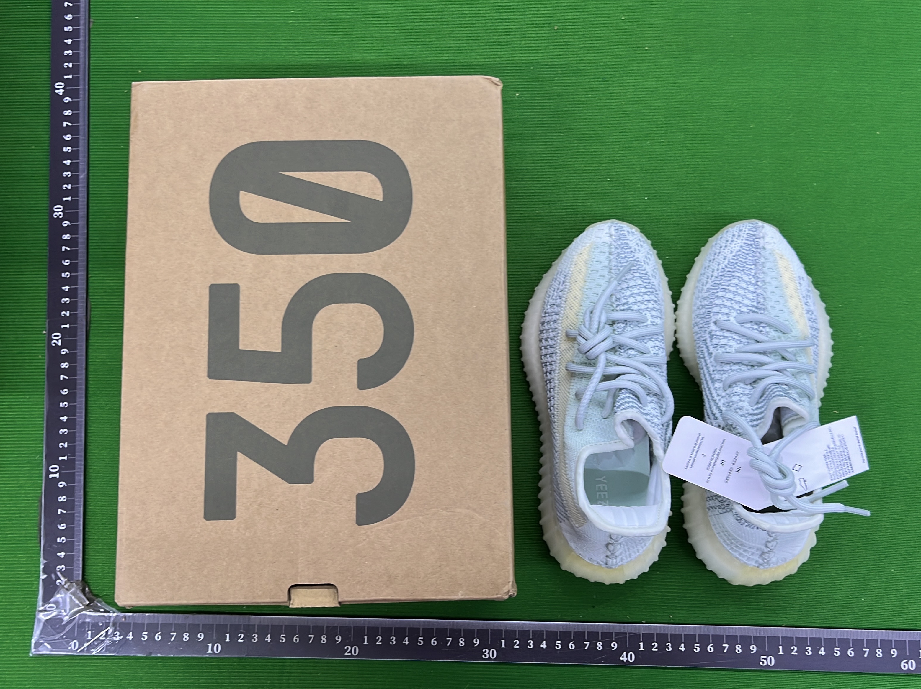 Sneakers QC photo 1 of 6