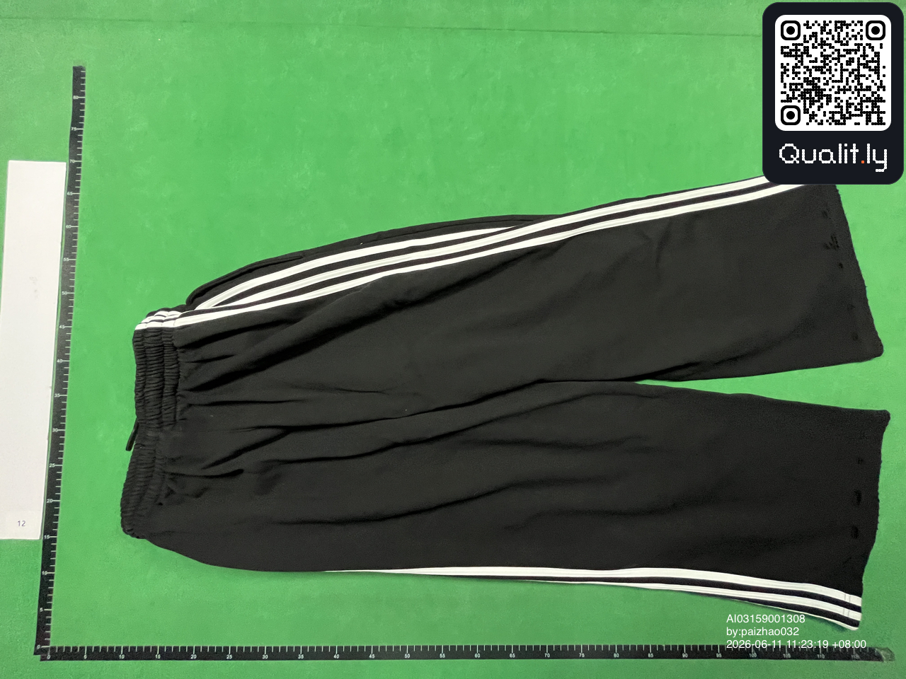 Pants QC photo 3 of 42