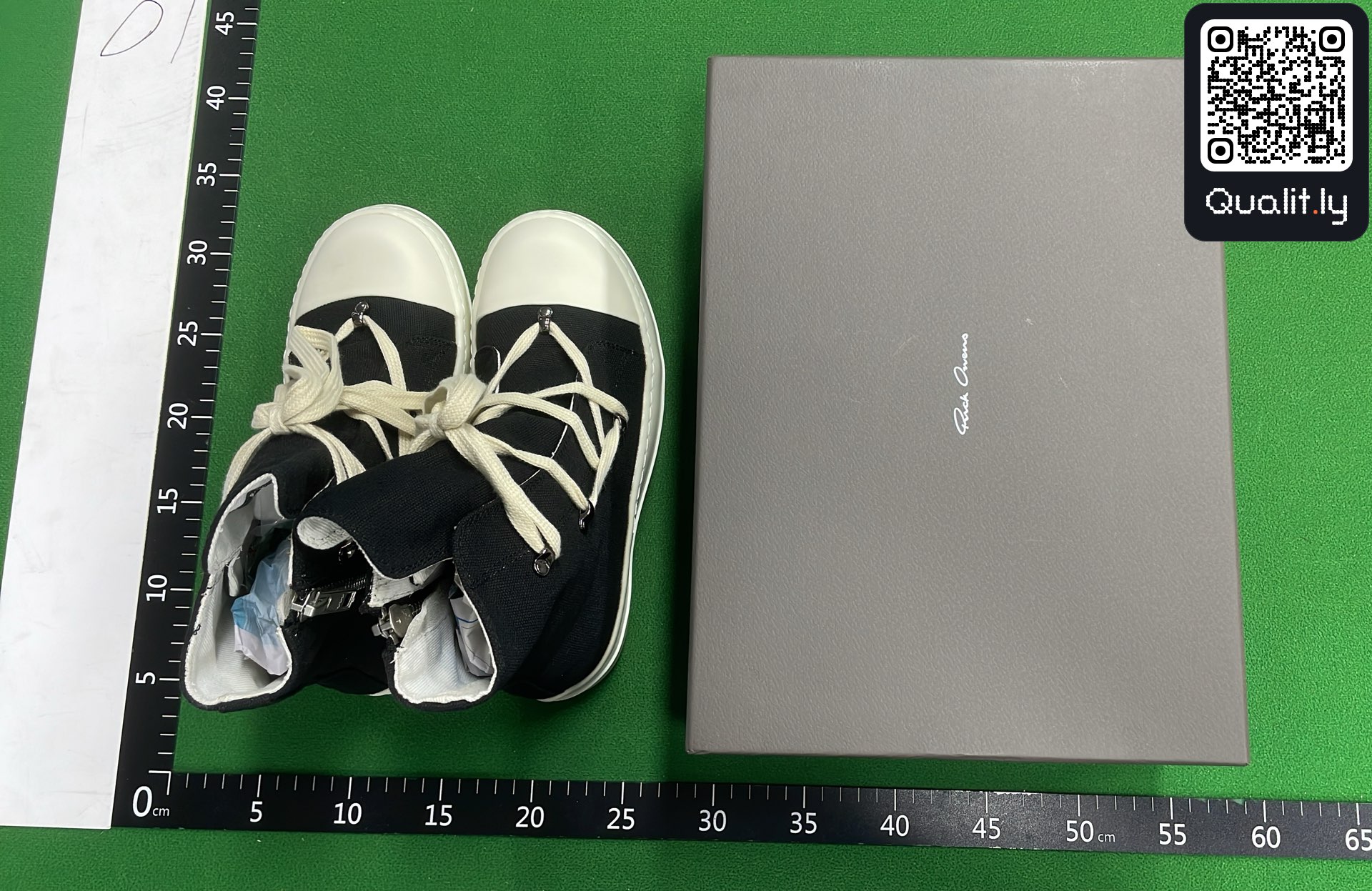 靴子 QC 照片 1 / 12