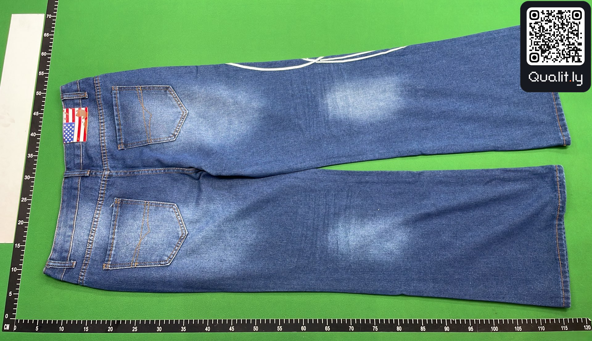 Jeans — QC-foto 3 van 16
