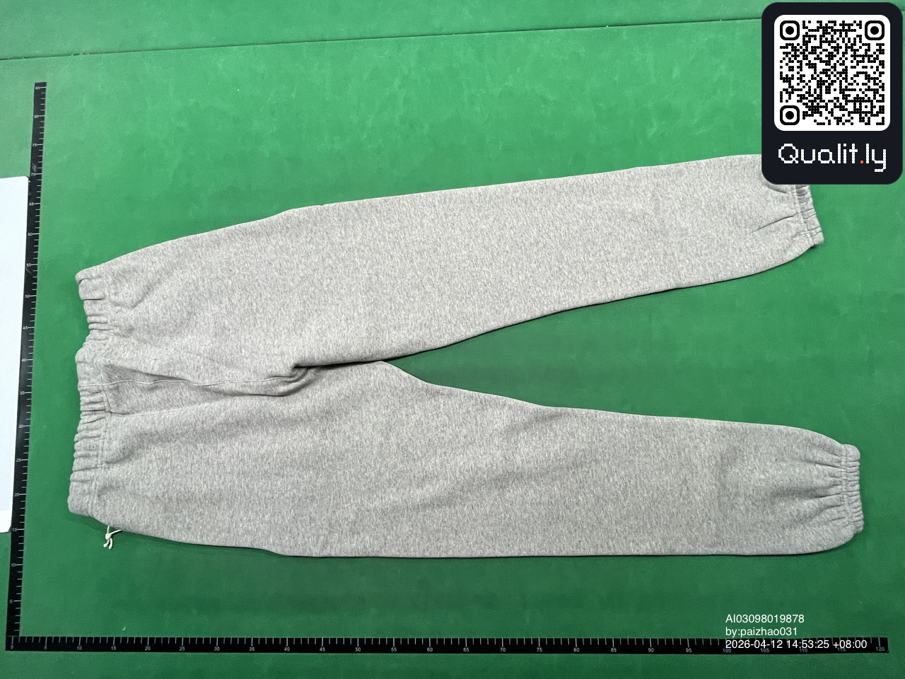 Pants QC photo 2 of 42