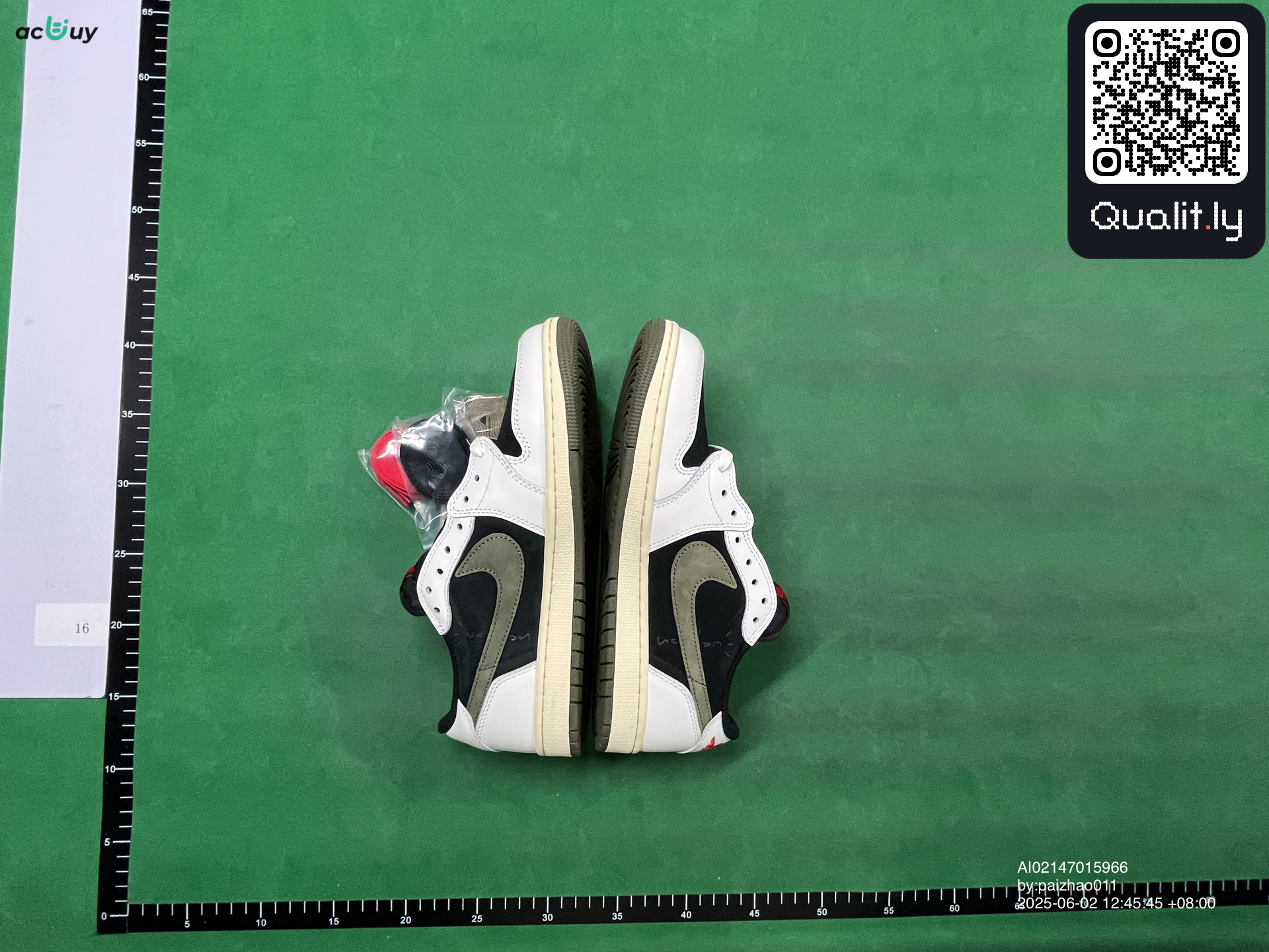Sneakers — QC-foto 3 av 24