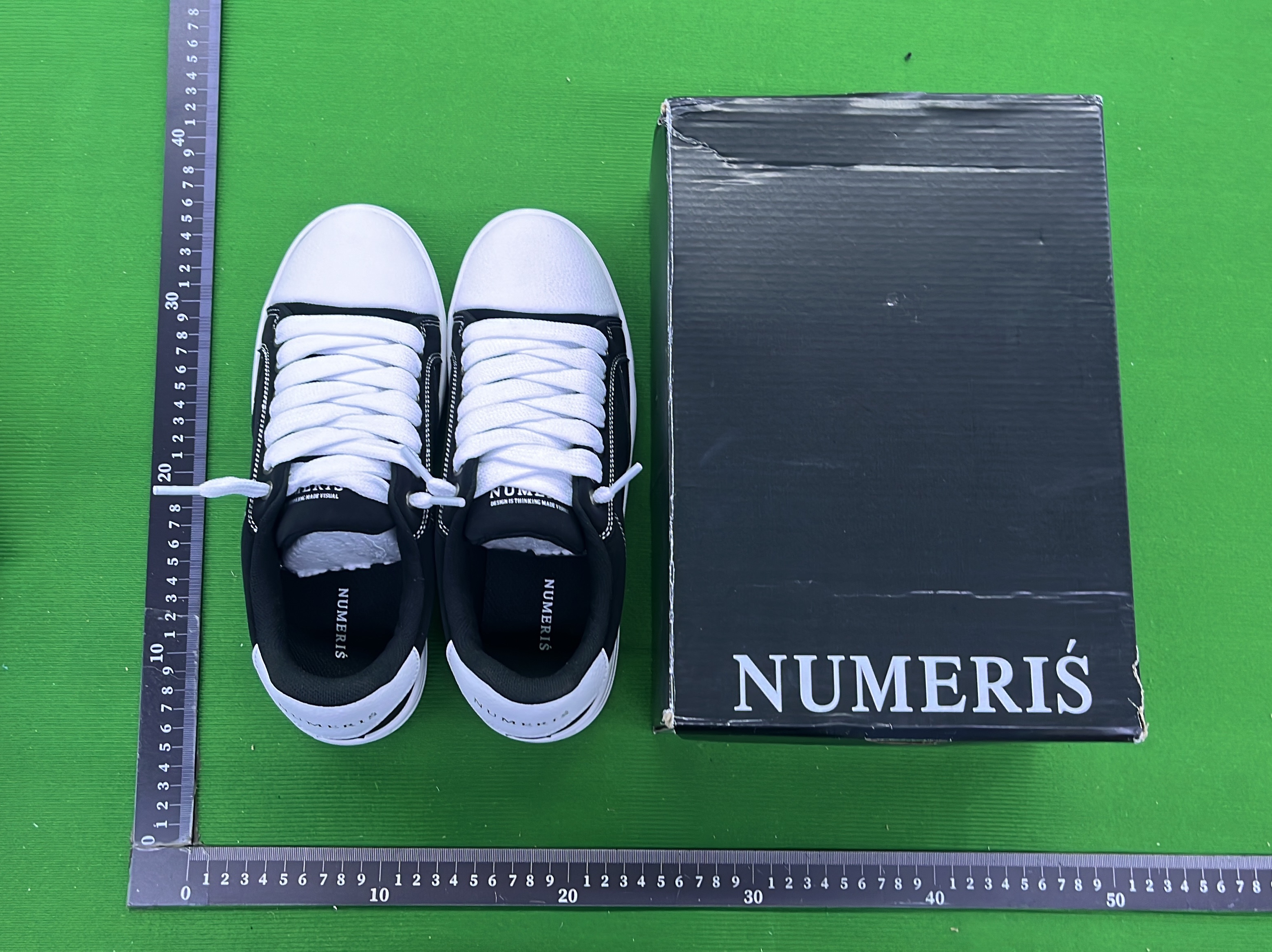 Sneakers QC photo 1 of 12