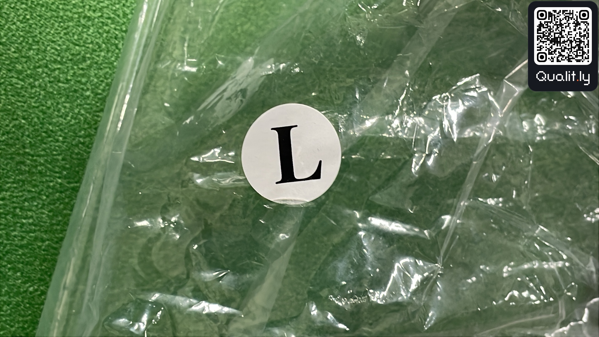 Jacket QC photo 1 of 8