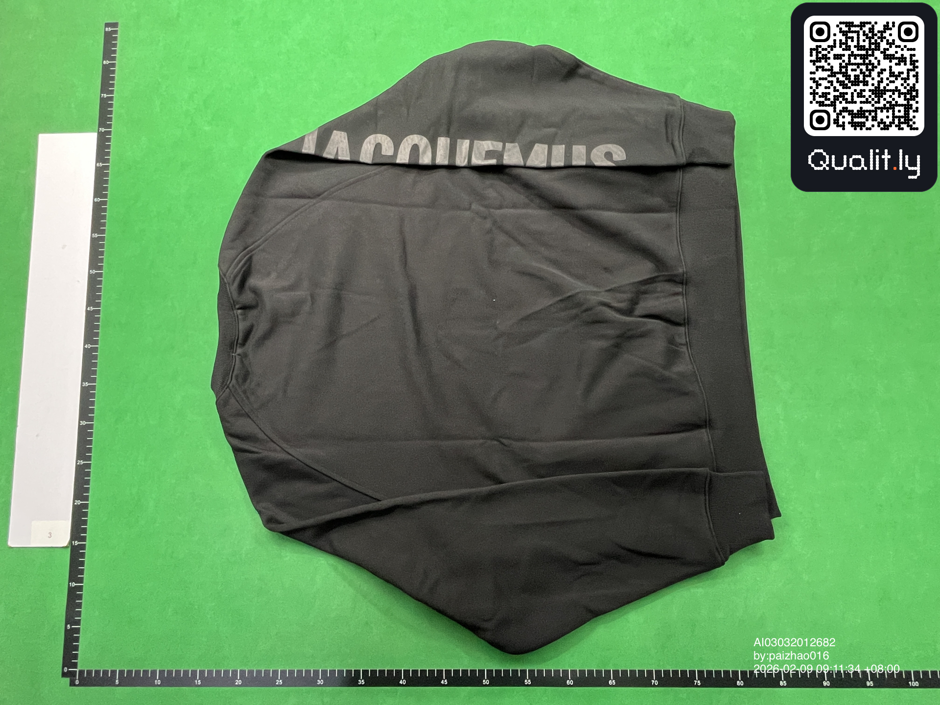 Hoodie — QC-foto 2 av 4