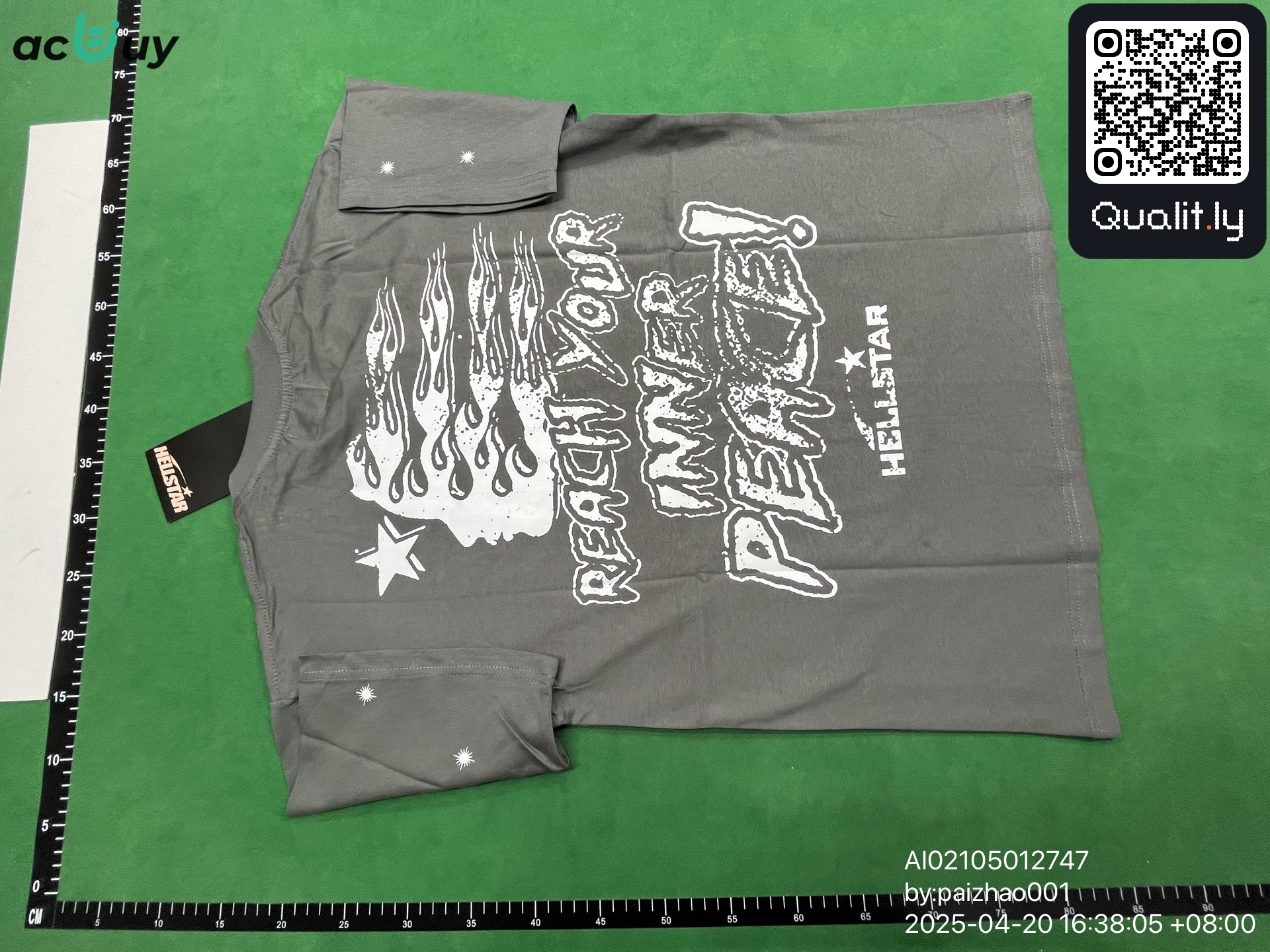 T-shirt — foto QC 3 di 10