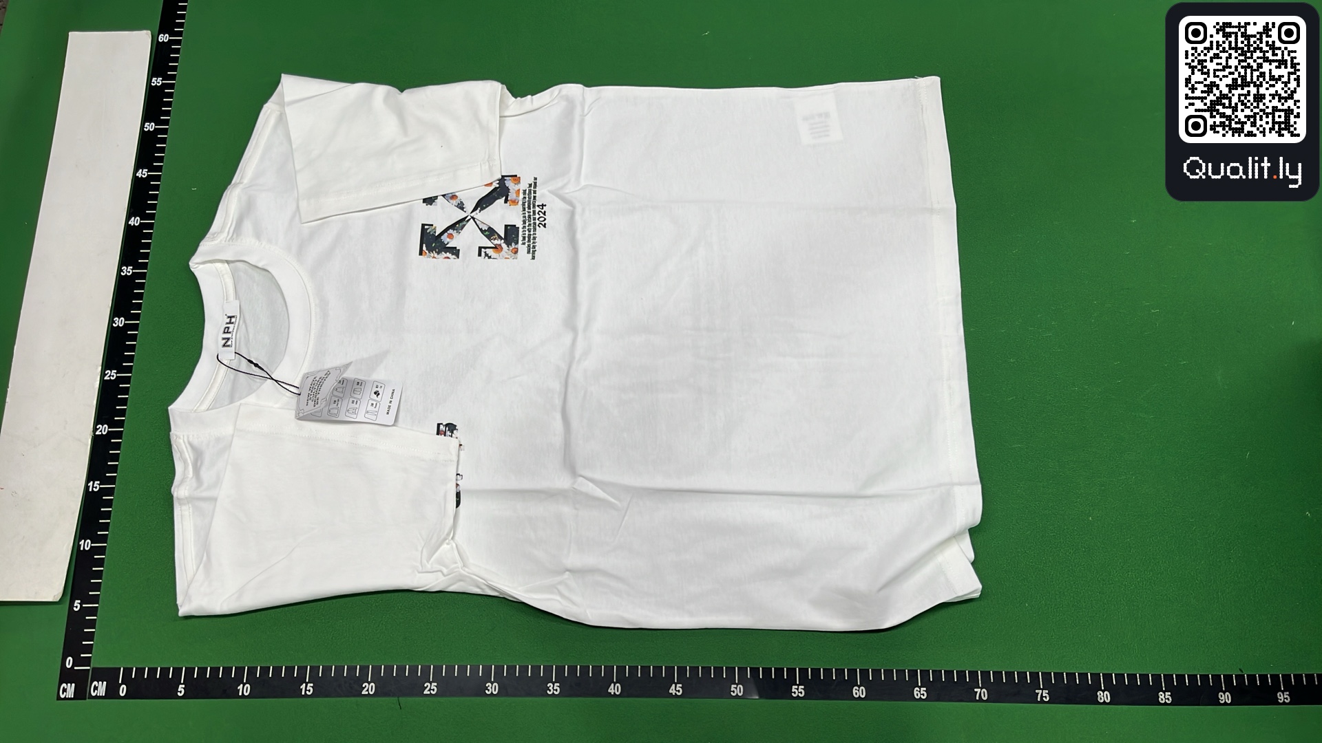 T-shirt — QC-foto 2 van 4