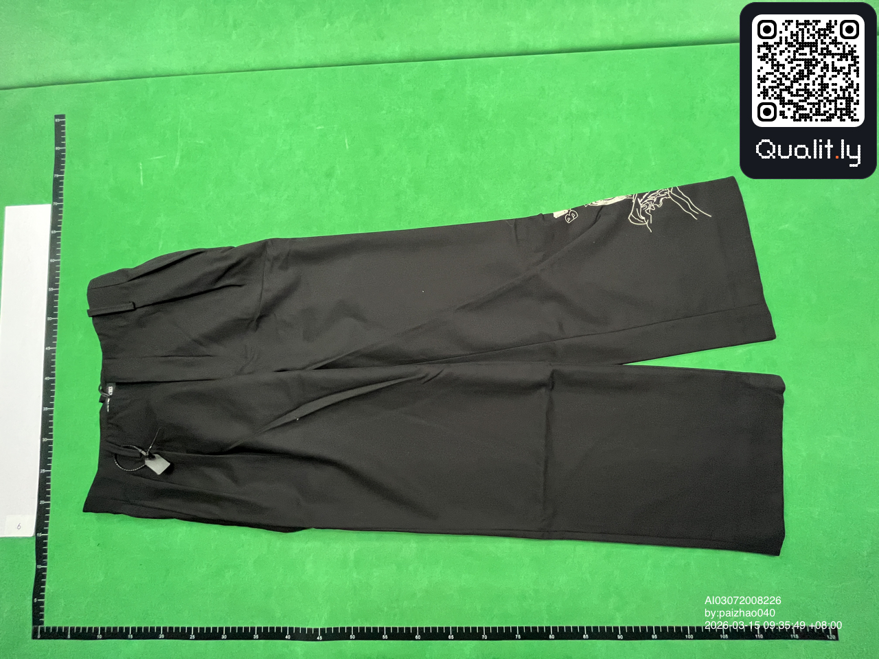 Pantalón — foto QC 3 de 4