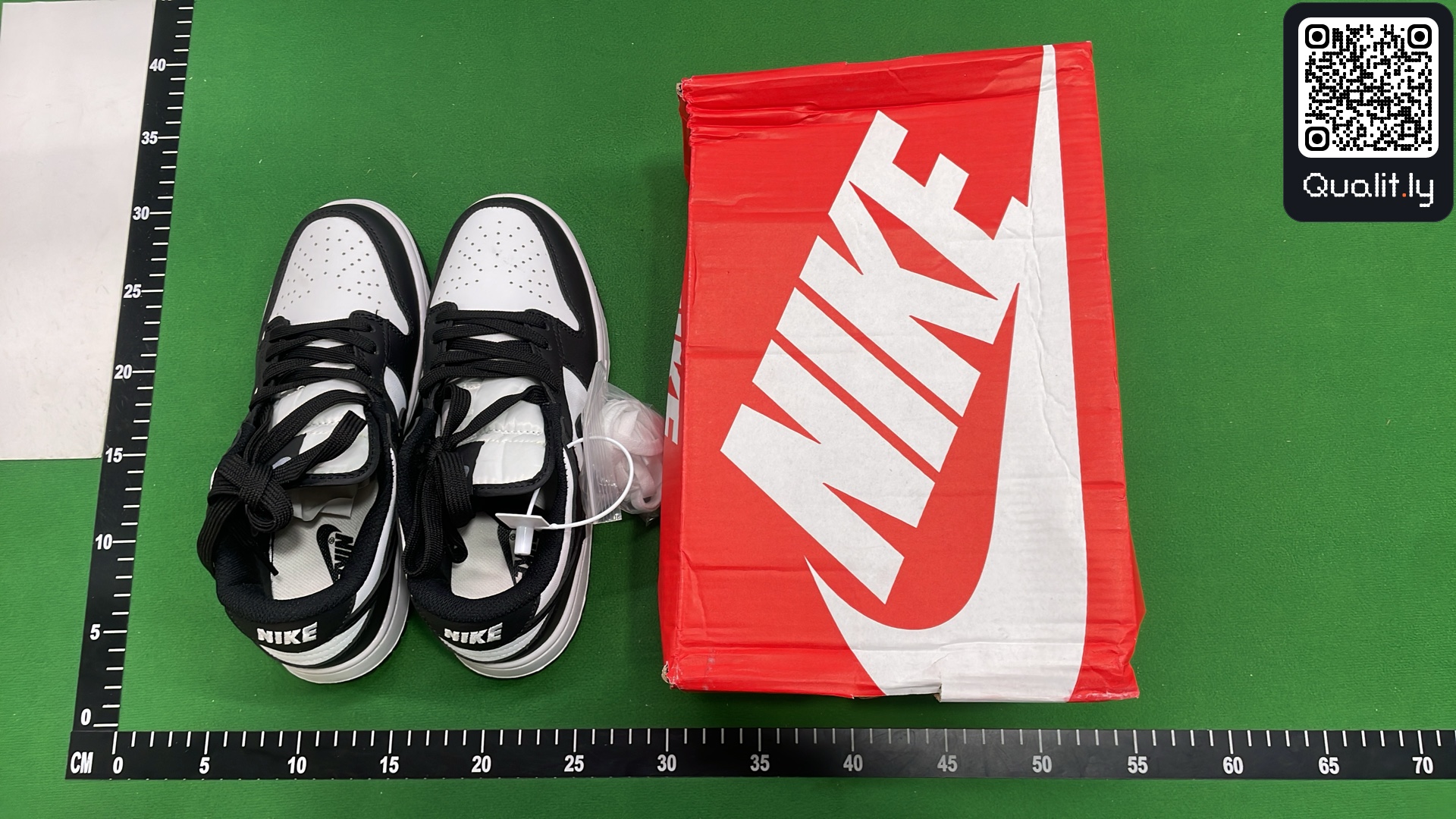 Sneakers QC photo 1 of 12