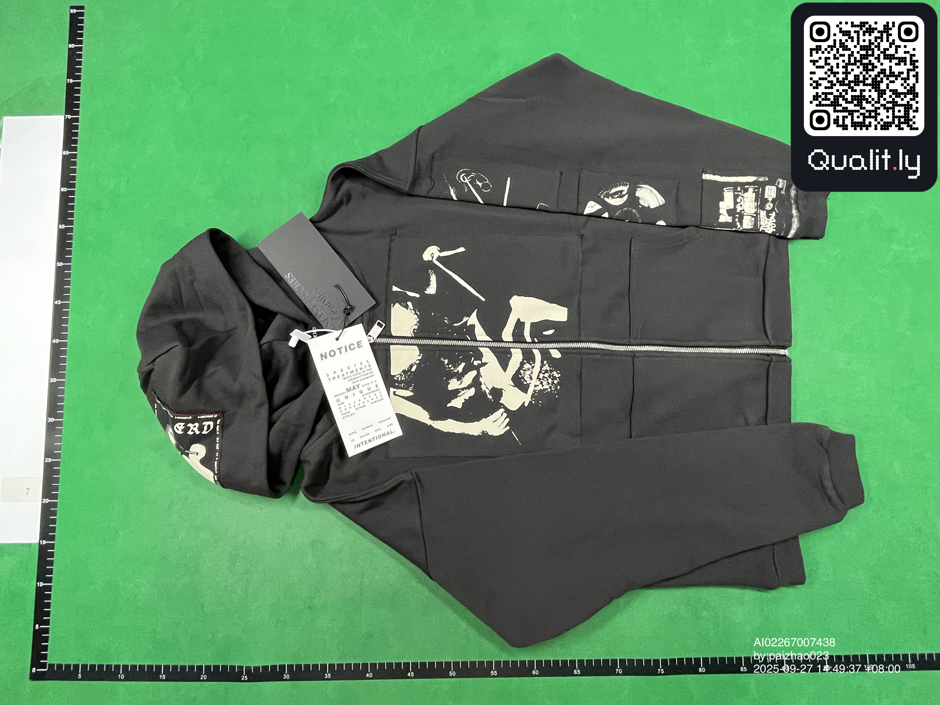 卫衣 QC 照片 3 / 4