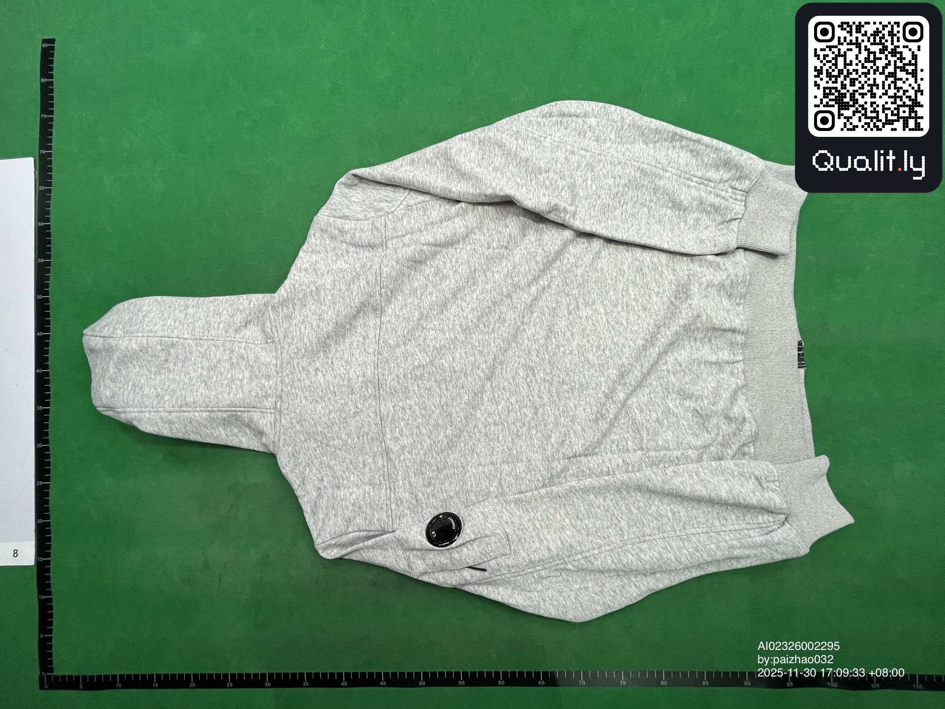 Bluza z kapturem — zdjęcie QC 2 z 32