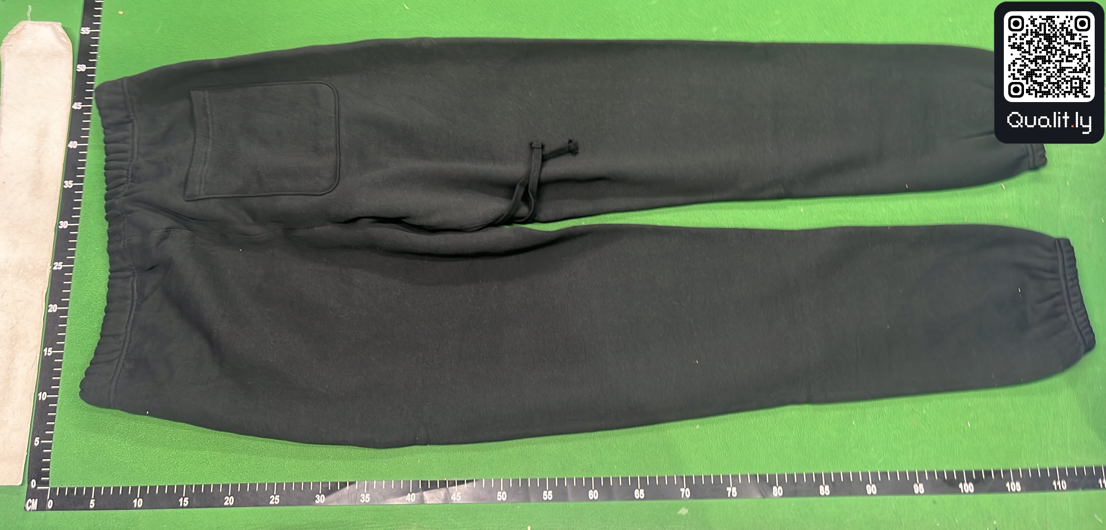 Pants QC photo 3 of 24