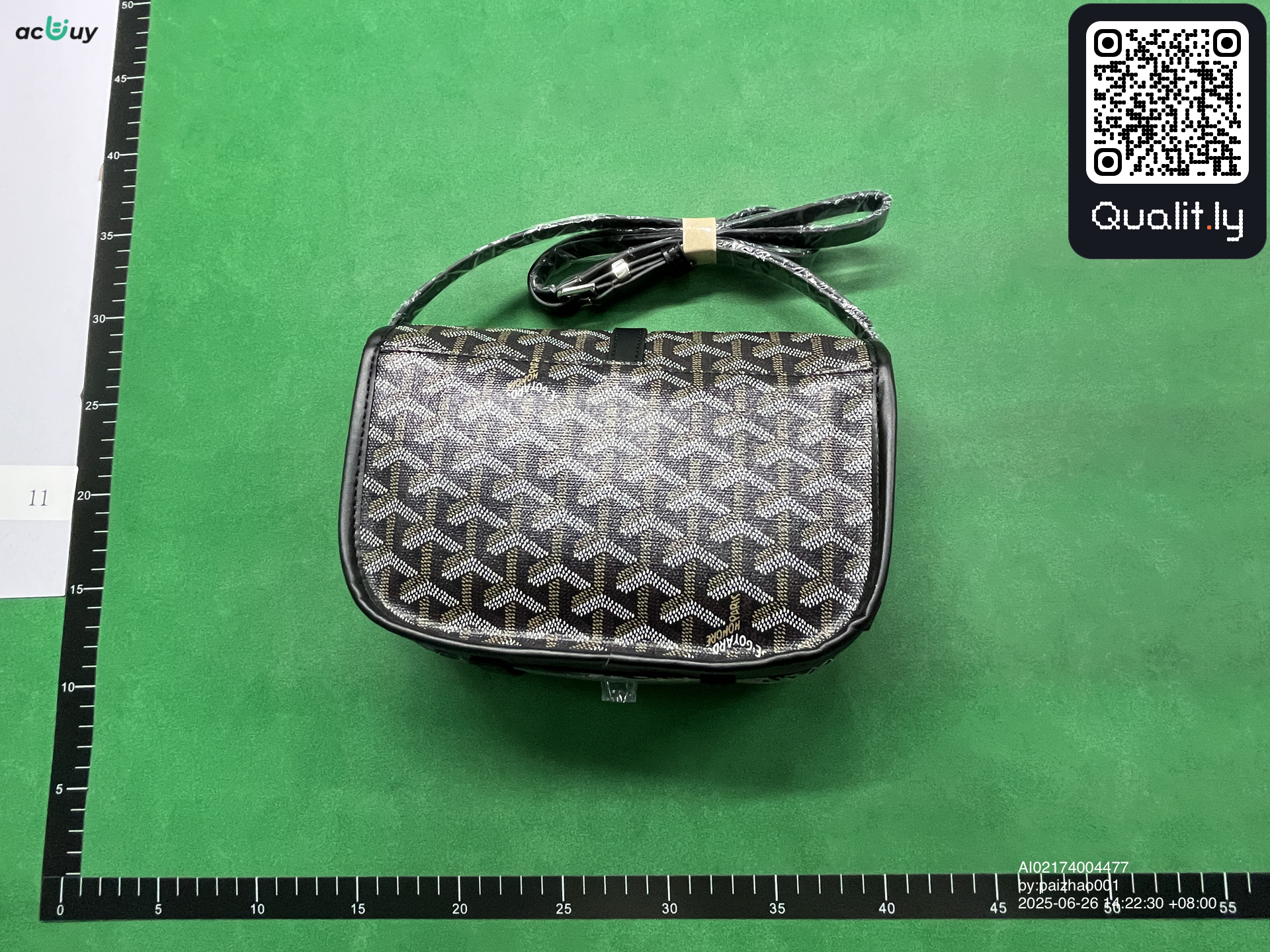 Bag QC photo 2 of 26