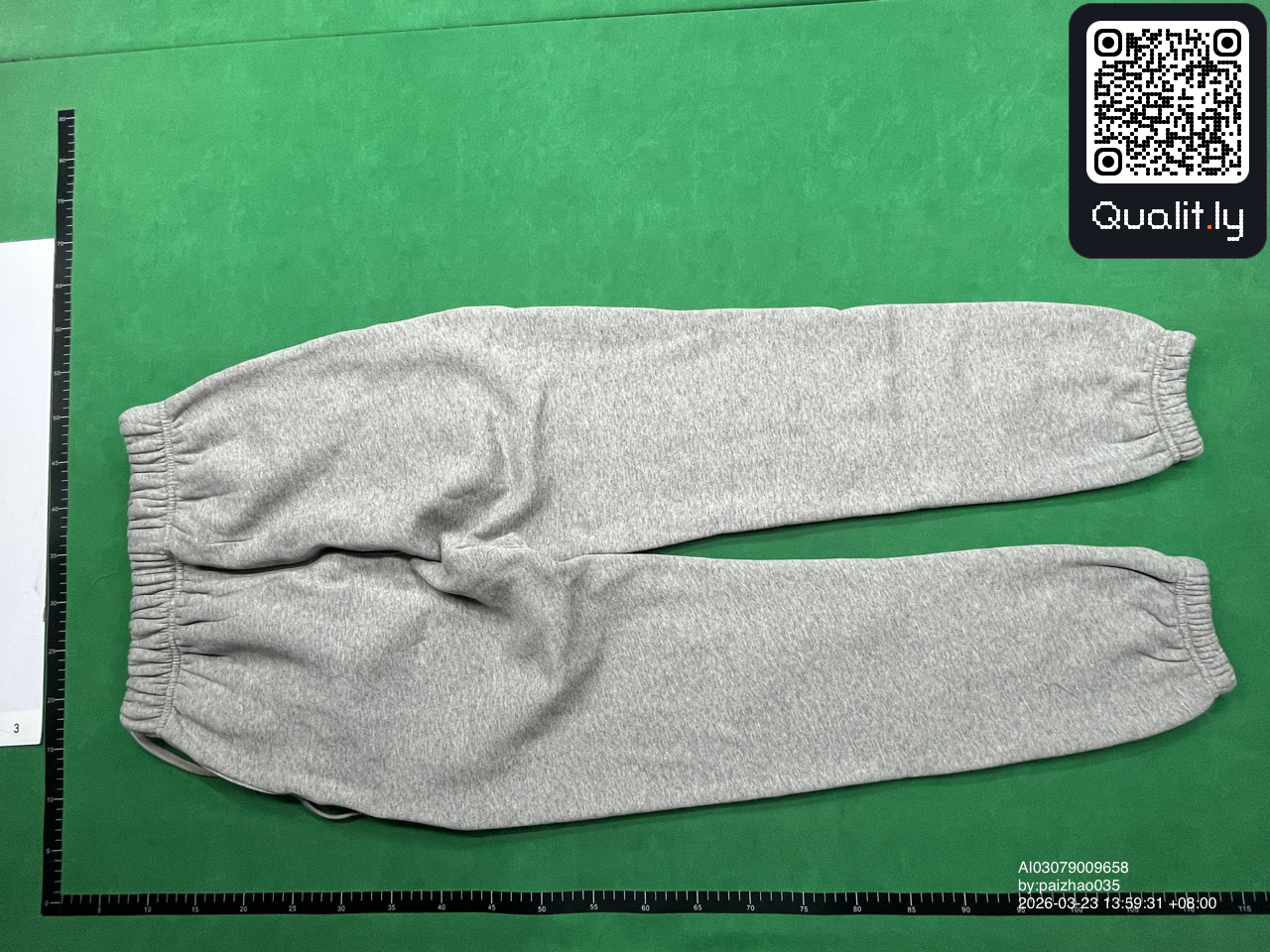 Pantalon — photo QC 2 sur 24
