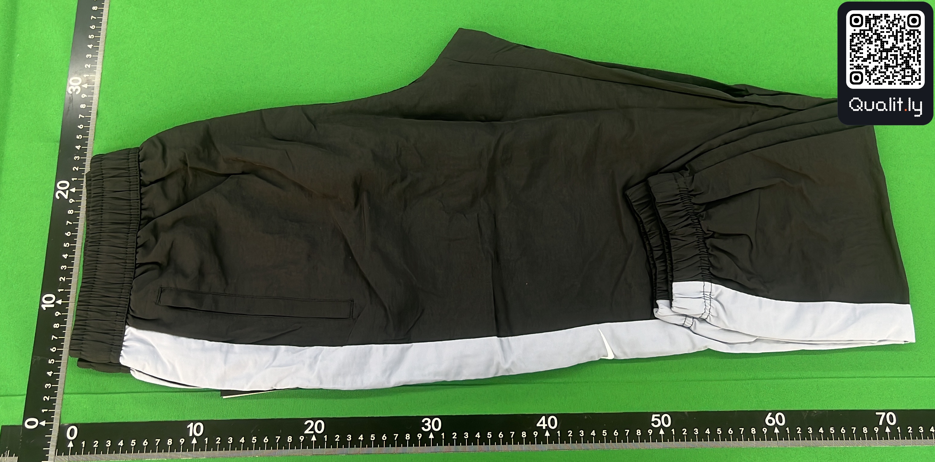 Pants QC photo 3 of 76