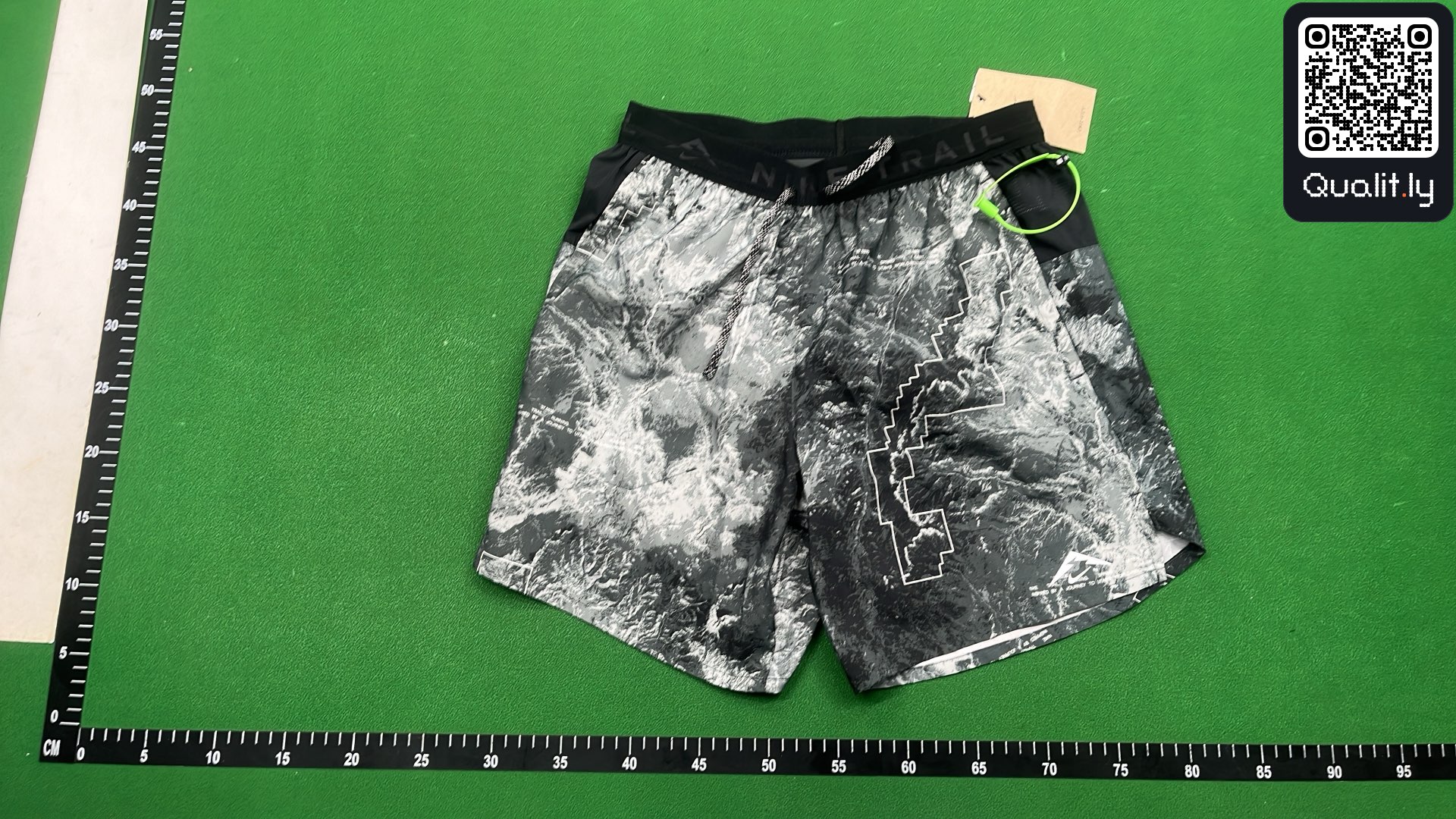 Shorts QC photo 2 of 4