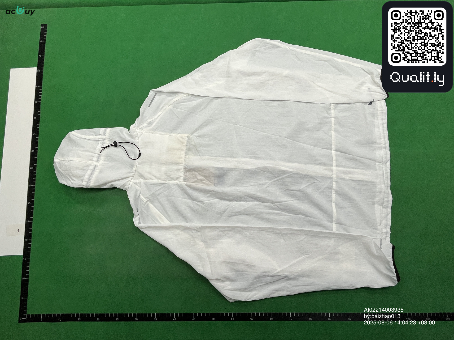 Jacka — QC-foto 2 av 44